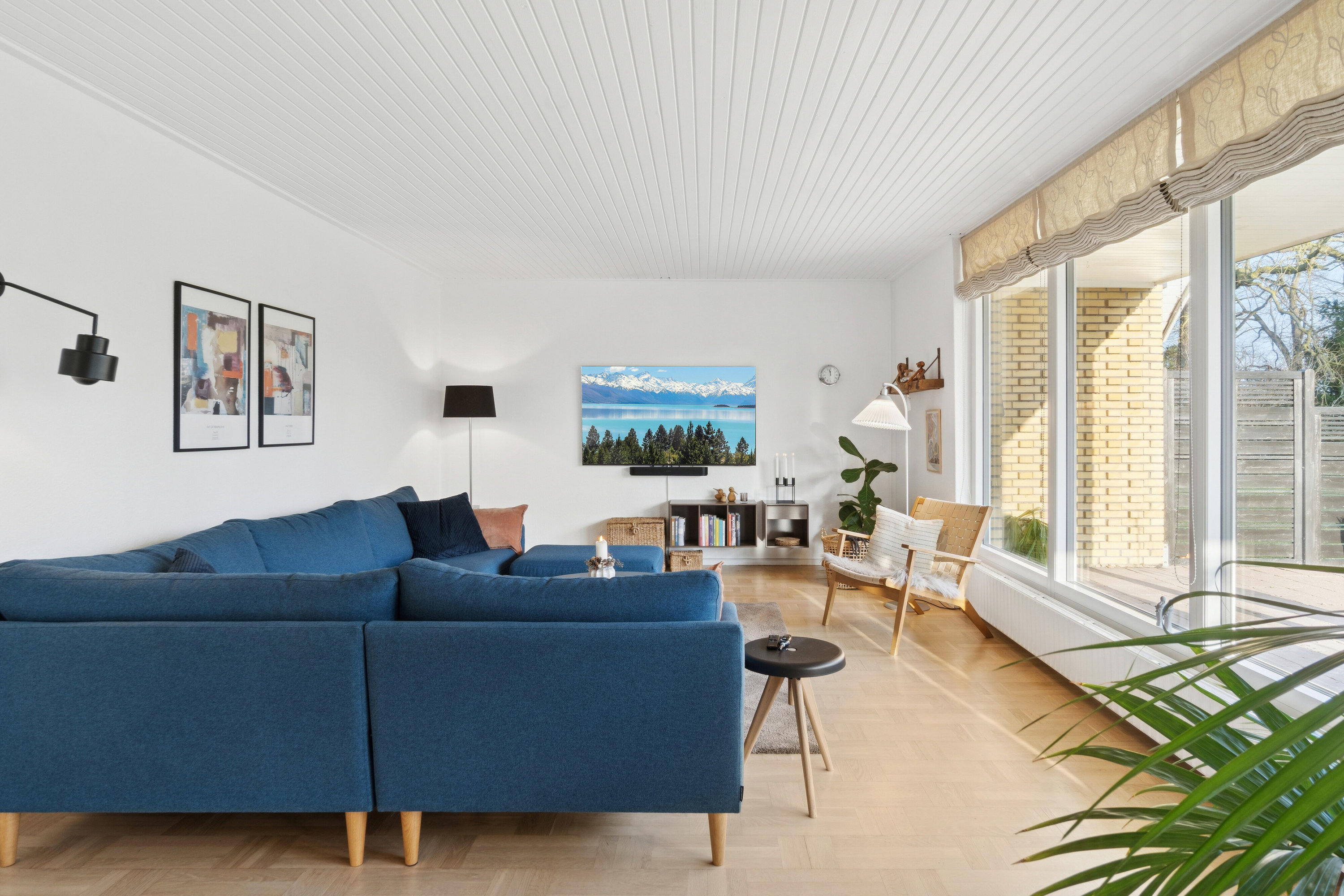 Fremhævet stue billede i fuldskærmstilstand. Billede af Aldershvilevej 2, V Helsinge, 4281 Gørlev