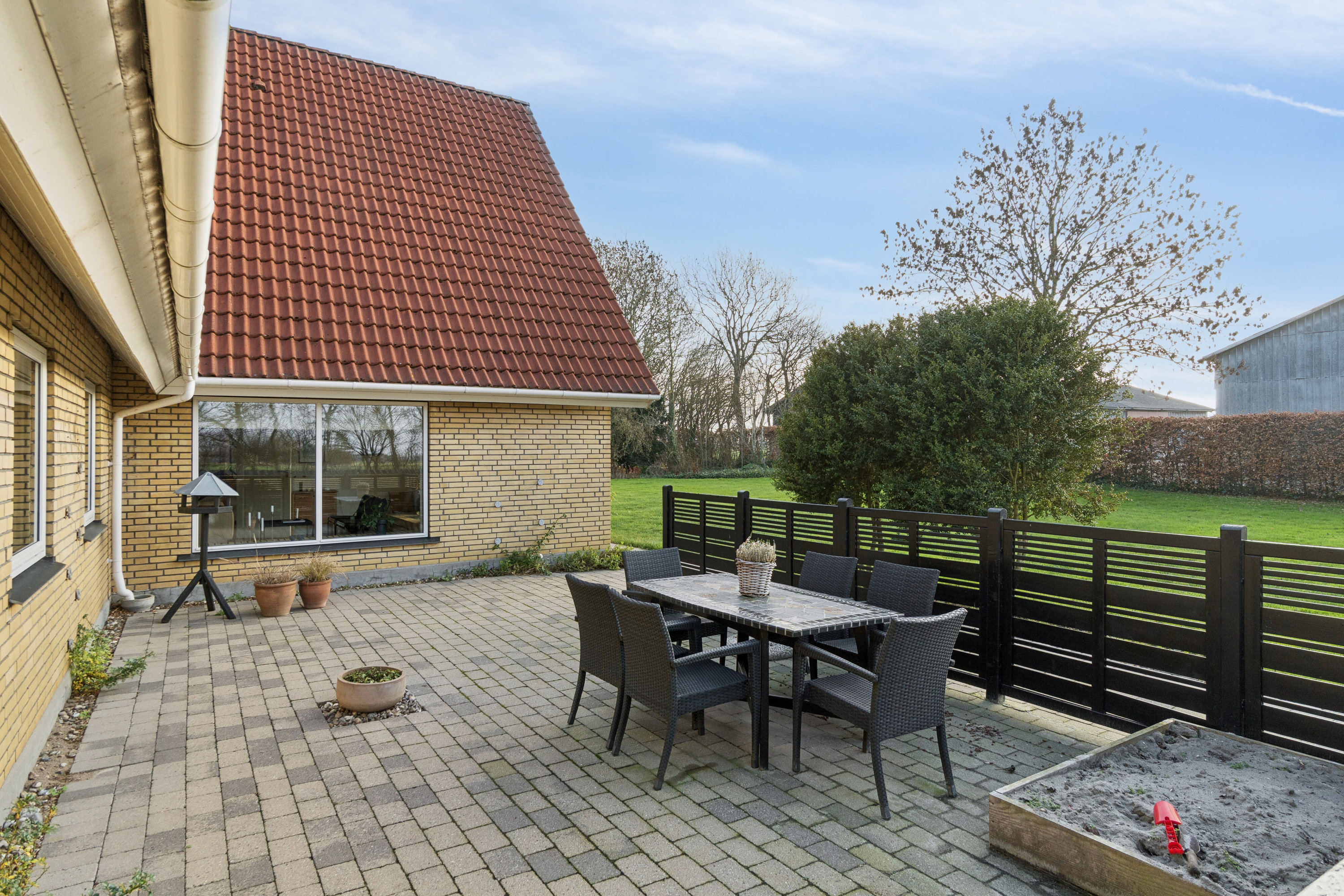 Fremhævet terrasse billede i fuldskærmstilstand. Billede af Aldershvilevej 2, V Helsinge, 4281 Gørlev