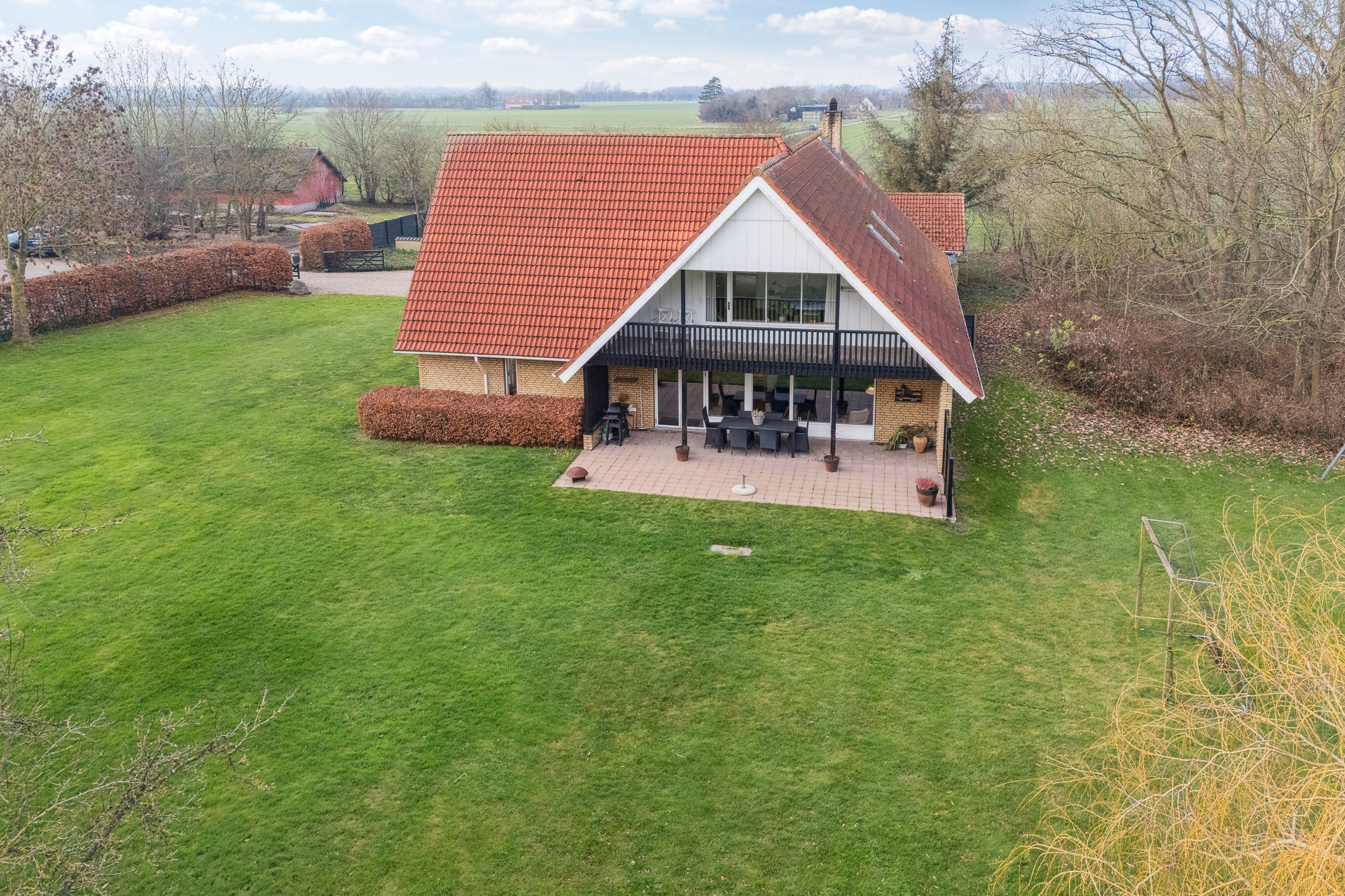 Fremhævet set fra haven billede i fuldskærmstilstand. Billede af Aldershvilevej 2, V Helsinge, 4281 Gørlev