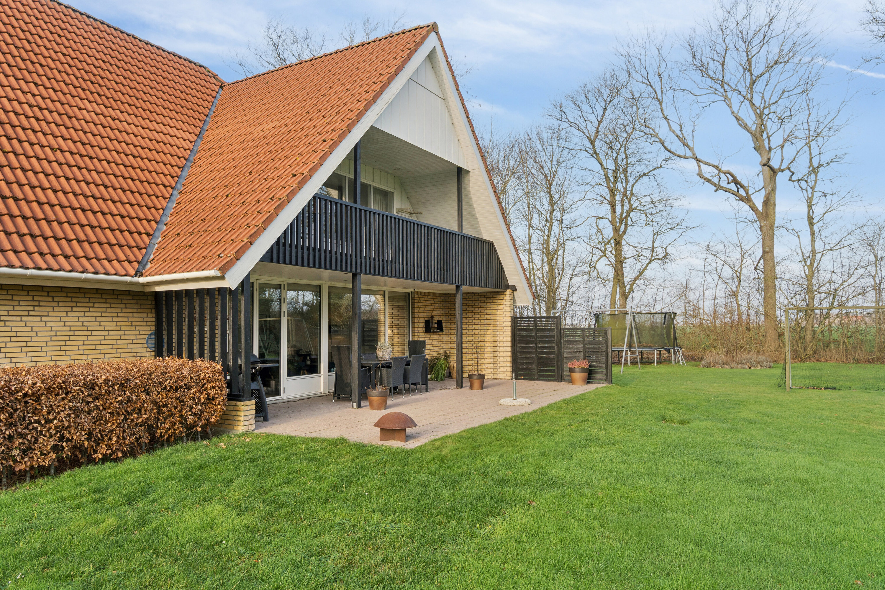 Fremhævet set fra haven billede i fuldskærmstilstand. Billede af Aldershvilevej 2, V Helsinge, 4281 Gørlev