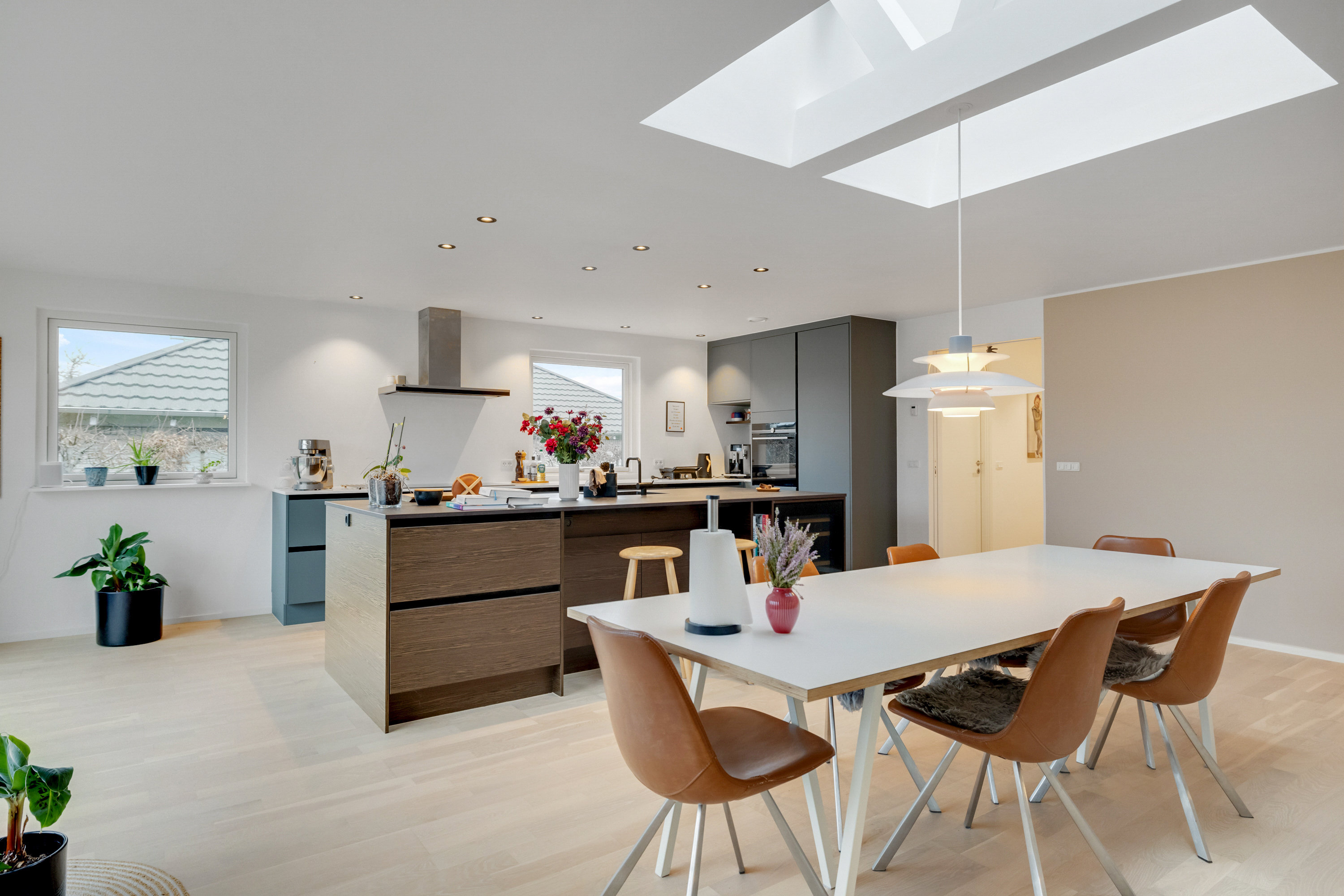 Fremhævet  billede i fuldskærmstilstand. Billede af Aprilvej 19, 8210 Aarhus V