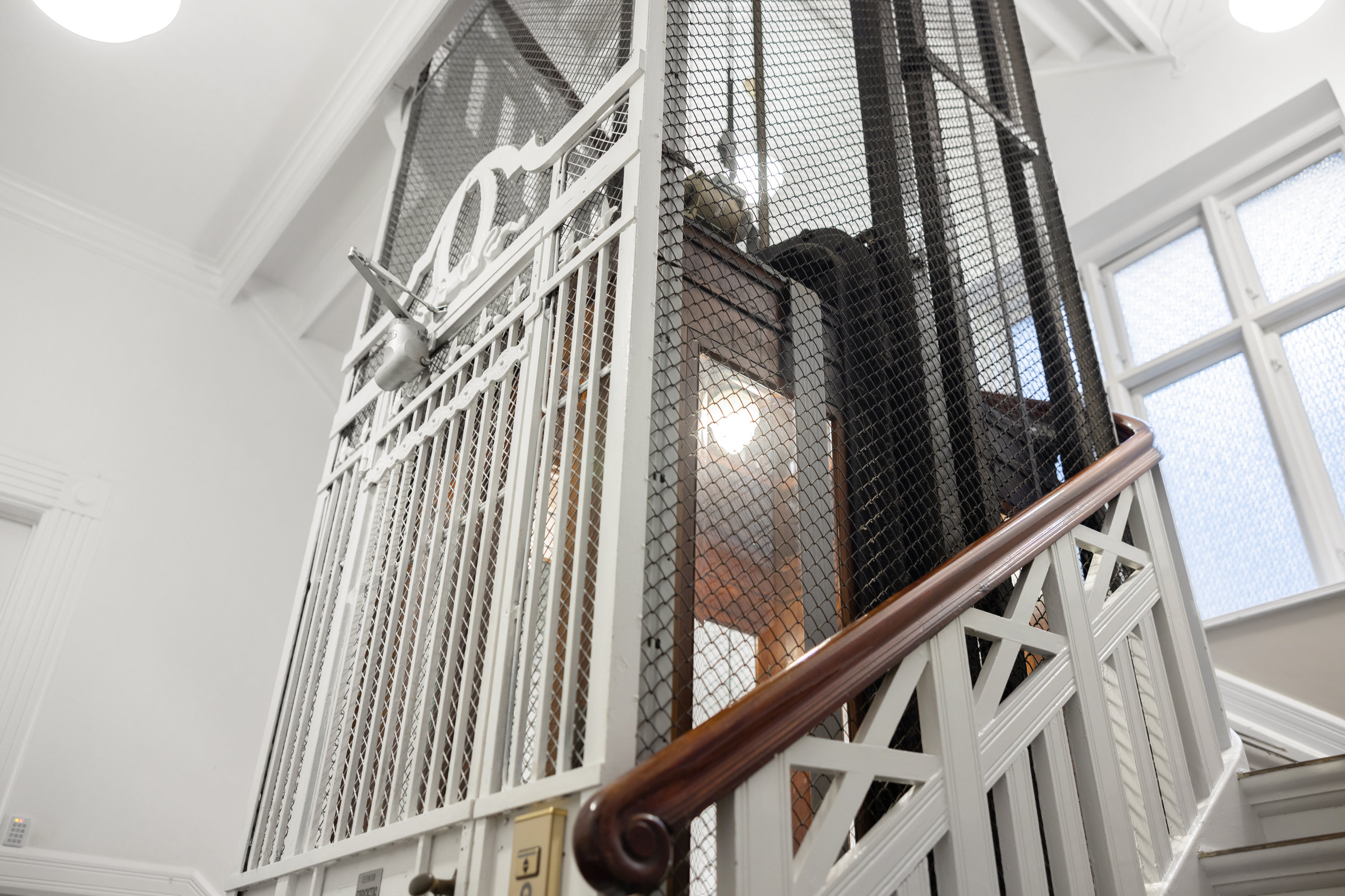 Fremhævet opgang/elevator billede i fuldskærmstilstand. Billede af Strandvejen 36, 2. tv., 8000 Aarhus C