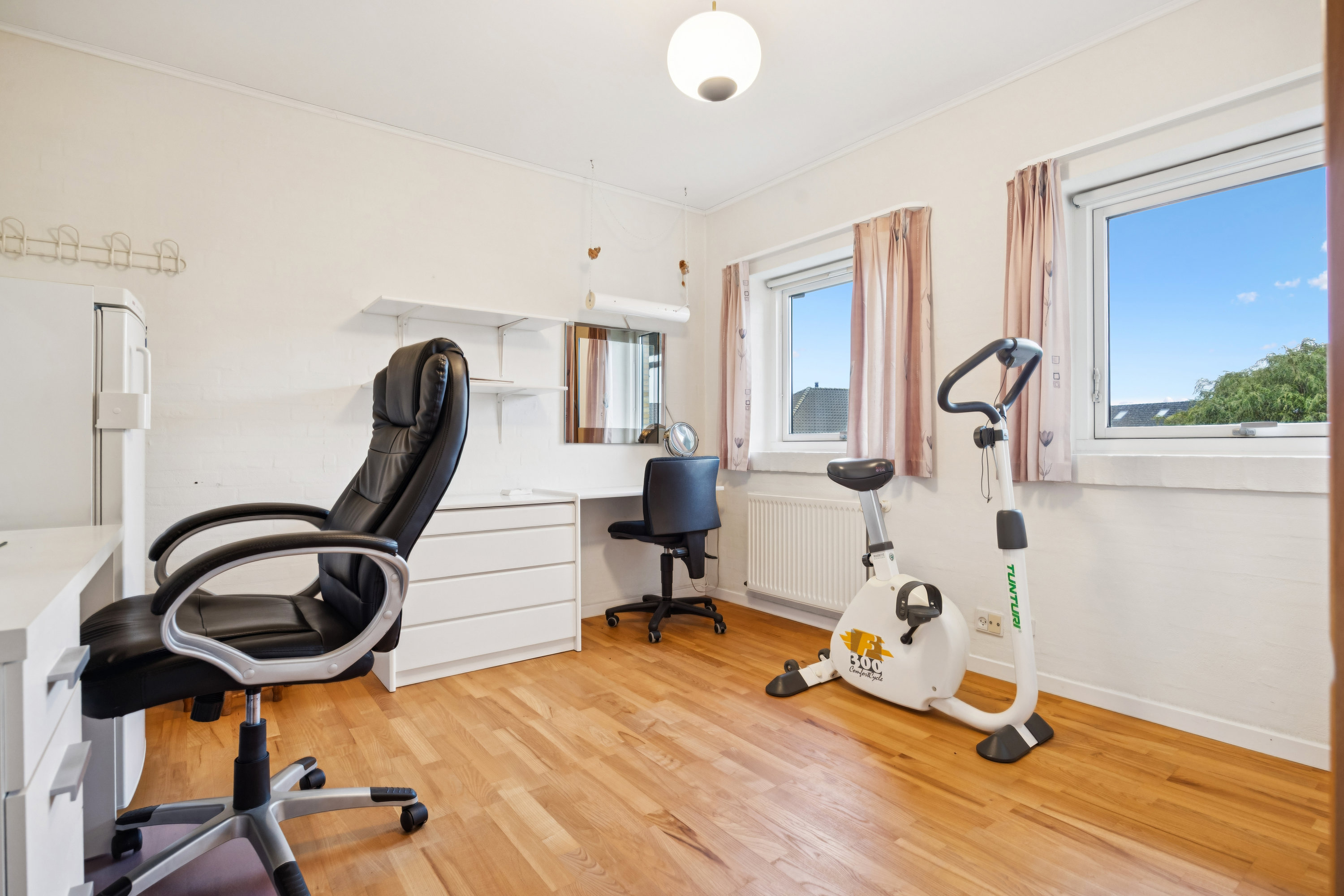 Fremhævet værelse billede i fuldskærmstilstand. Billede af Østermarken 273, 9320 Hjallerup