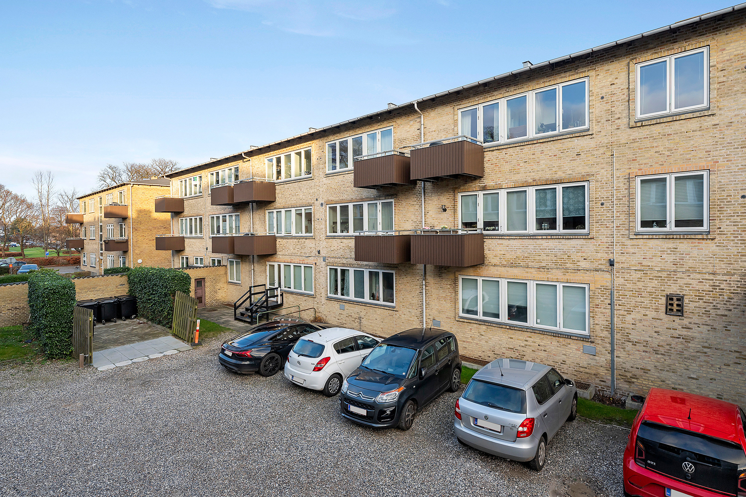 Fremhævet ejendommen billede i fuldskærmstilstand. Billede af Skodsborg Strandvej 155A, st.. tv., 2942 Skodsborg