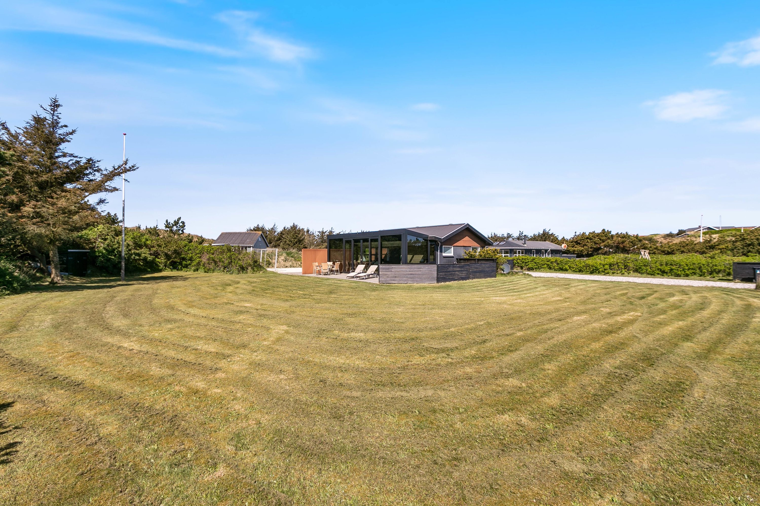 Fremhævet  billede i fuldskærmstilstand. Billede af Mågedalen 15, Houvig, 6950 Ringkøbing