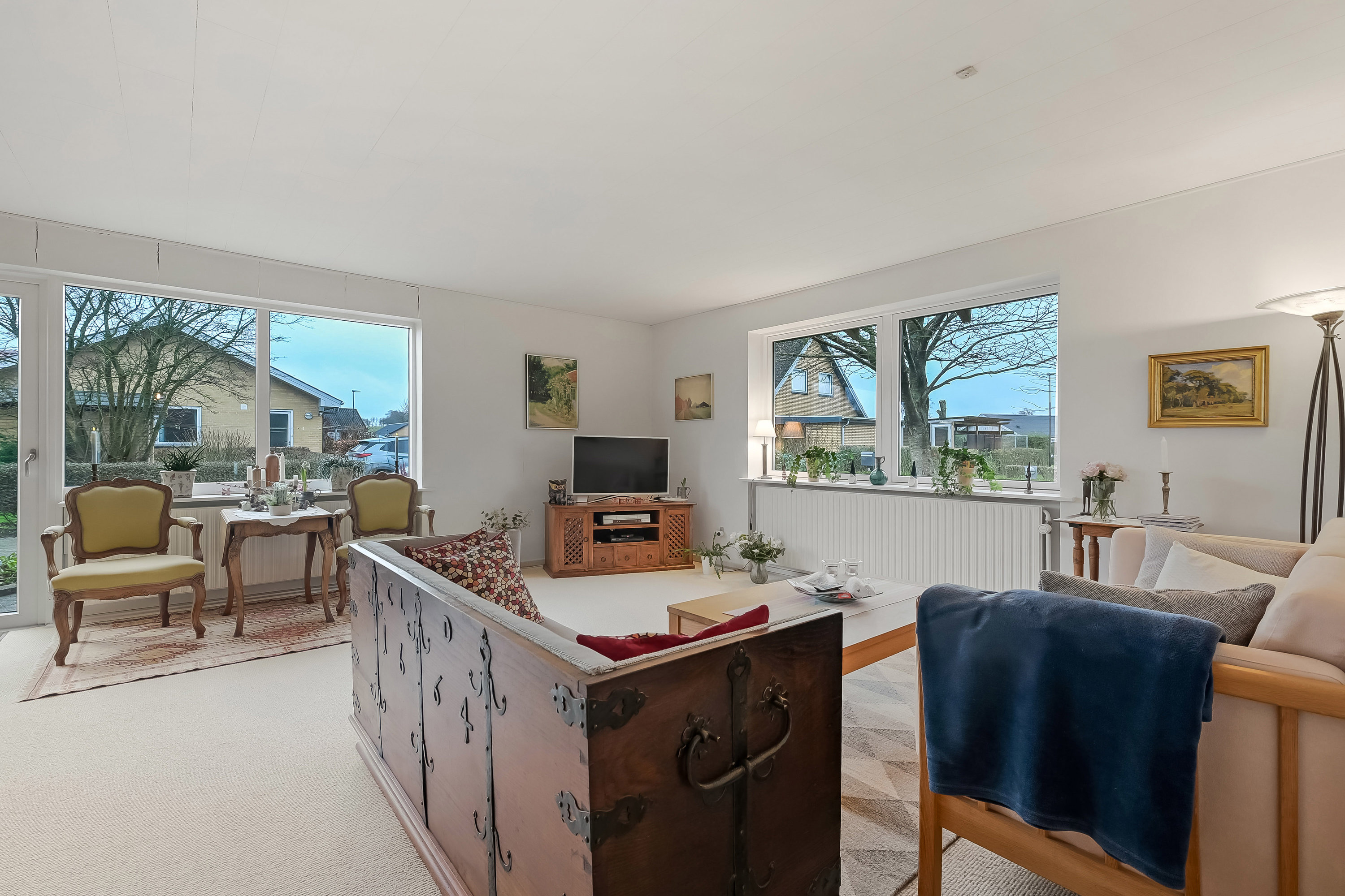 Fremhævet stue billede i fuldskærmstilstand. Billede af Lindevænget 5, 7560 Hjerm