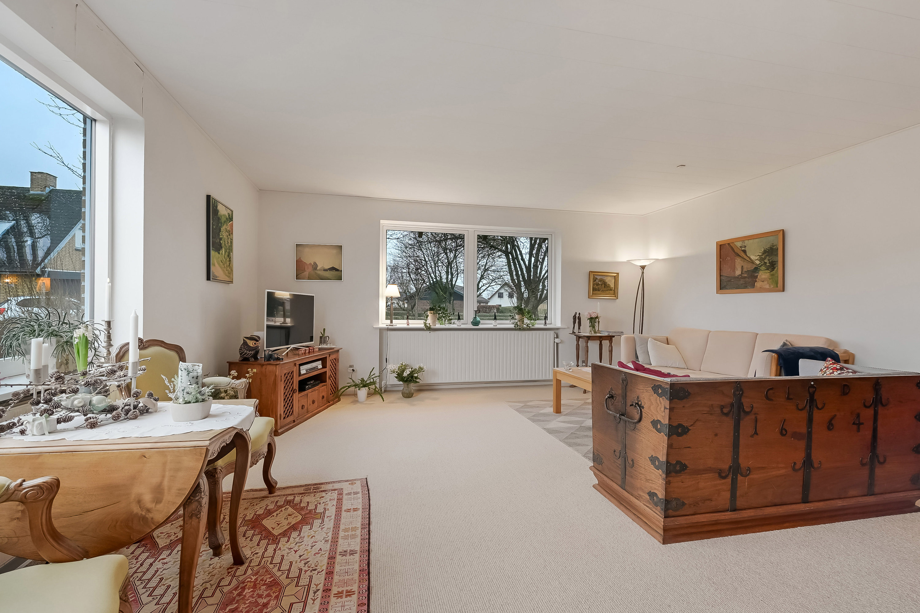 Fremhævet stue billede i fuldskærmstilstand. Billede af Lindevænget 5, 7560 Hjerm