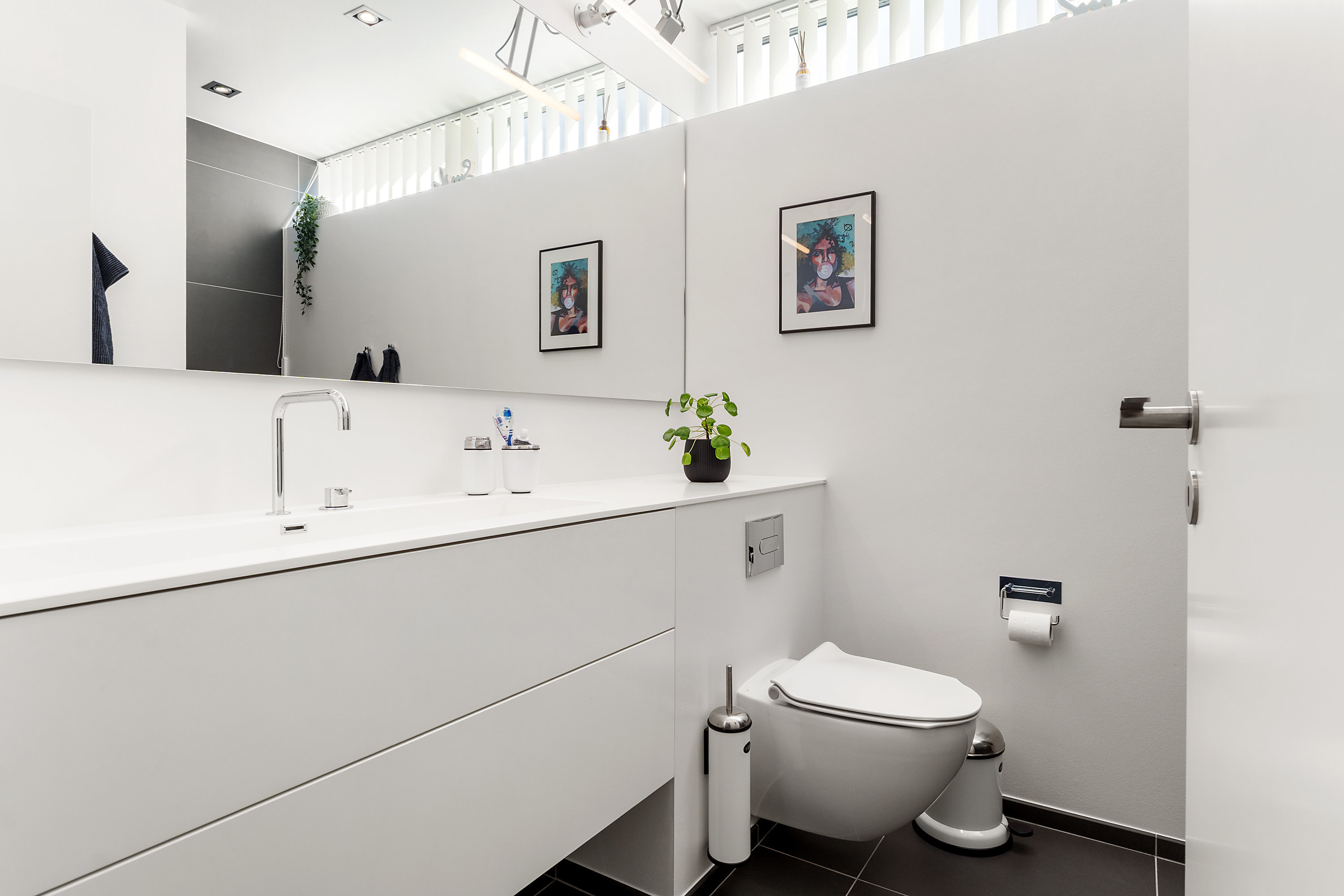 Fremhævet  billede i fuldskærmstilstand. Billede af Høngårds Ager 72, 9800 Hjørring