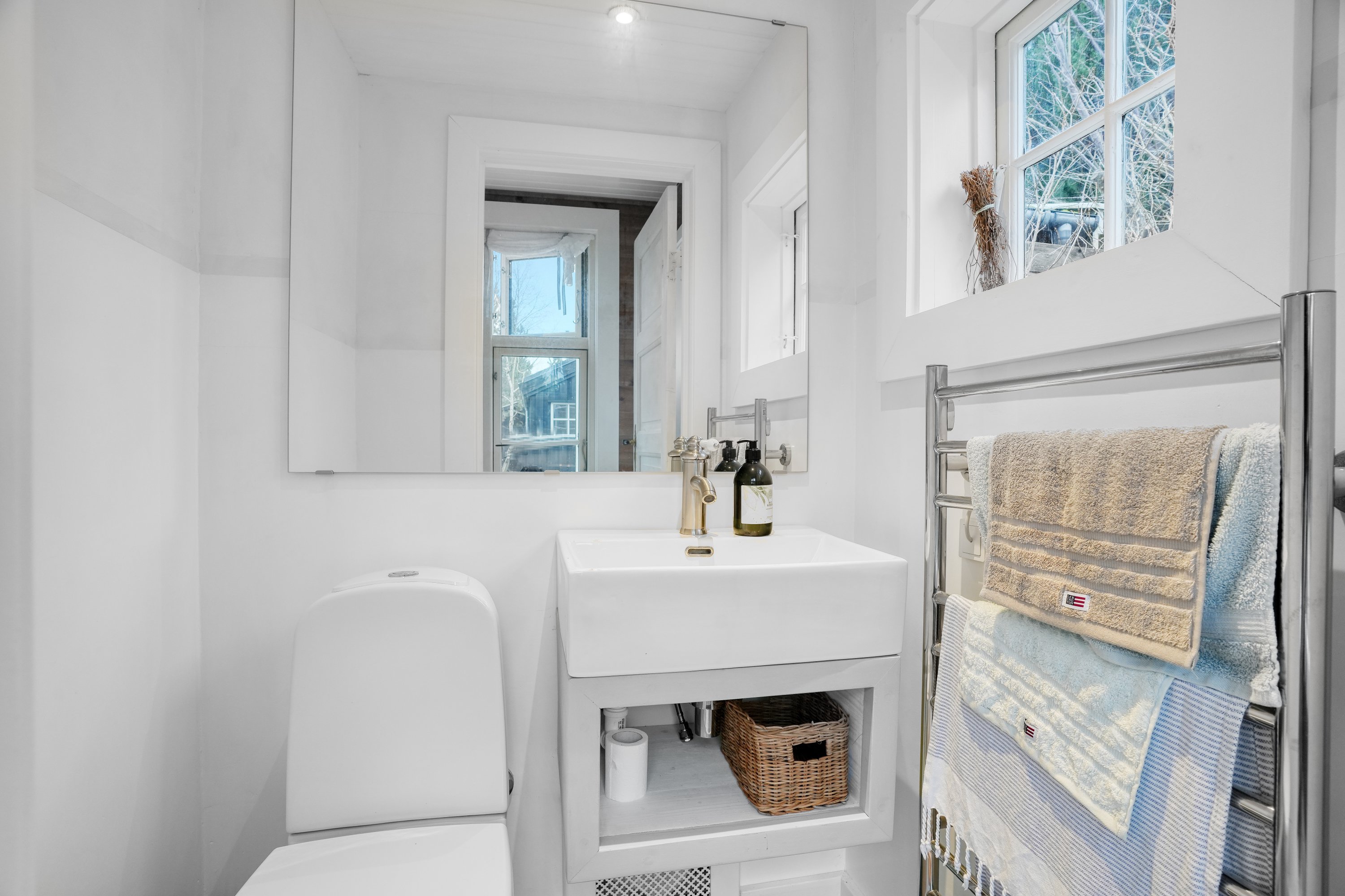 Fremhævet wc billede i fuldskærmstilstand. Billede af Lyngvangen 18, 4500 Nykøbing Sj