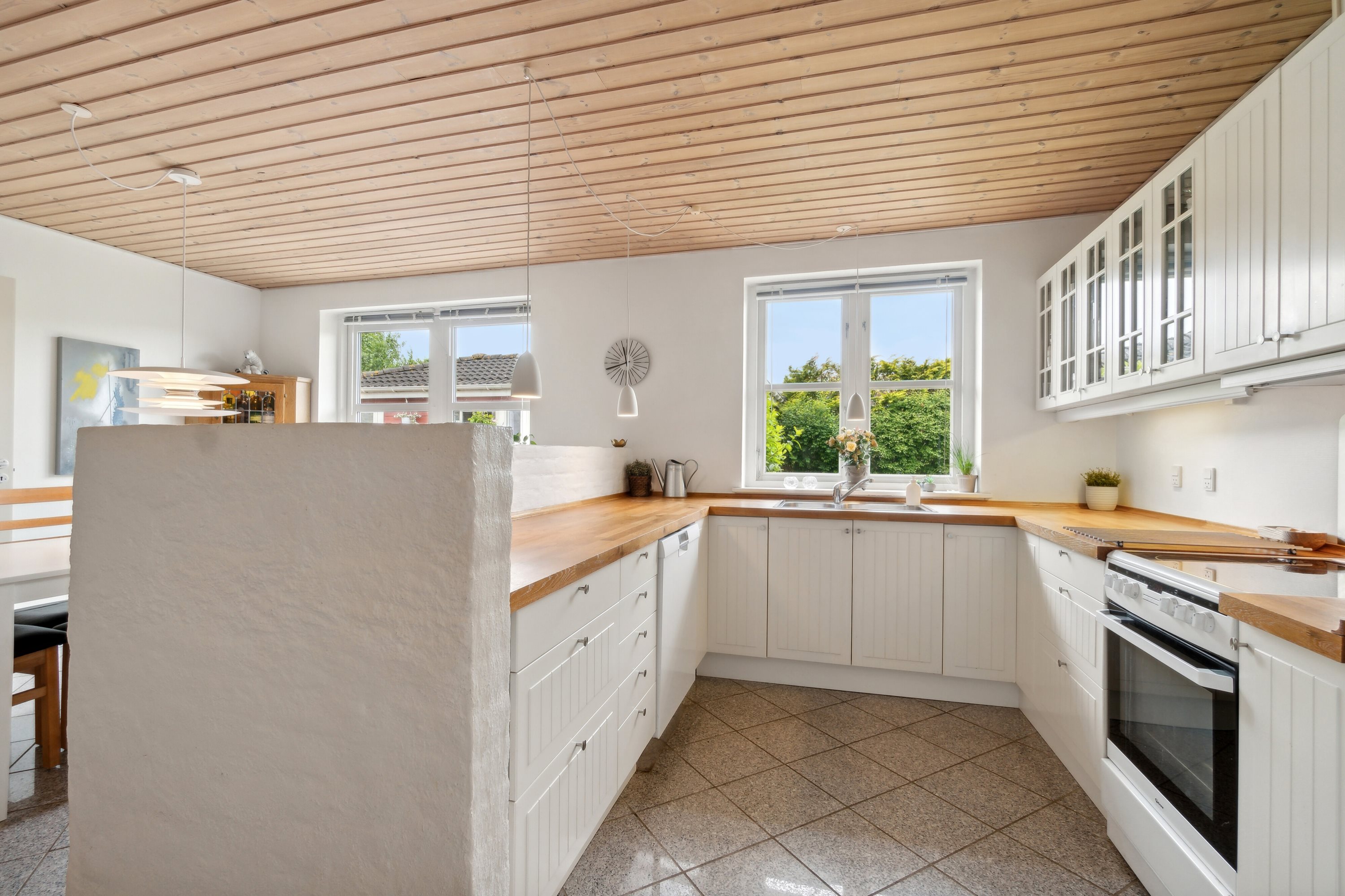 Fremhævet køkken billede i fuldskærmstilstand. Billede af Hedelyngen 27, 4573 Højby