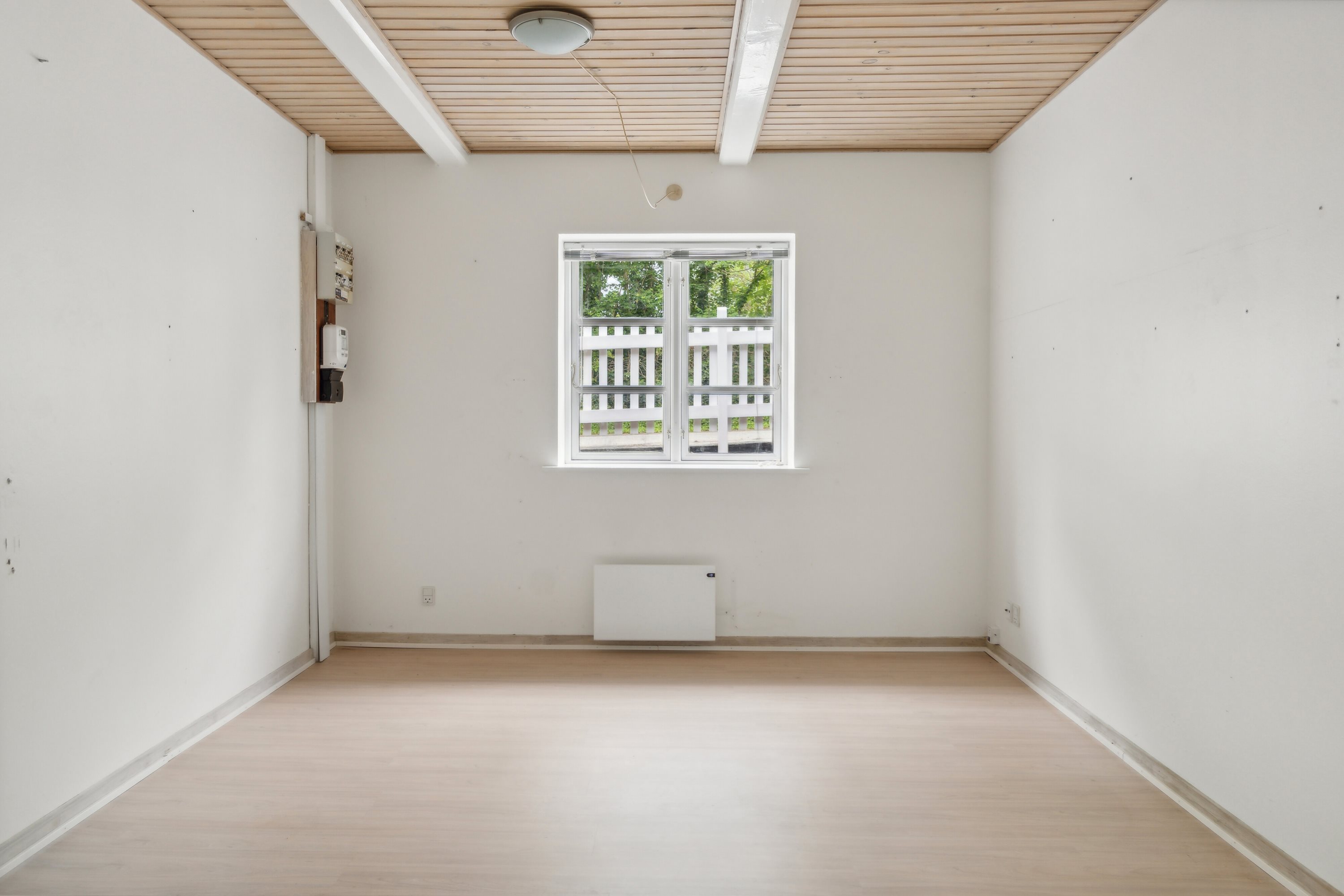 Fremhævet stue billede i fuldskærmstilstand. Billede af Isefjordsvej 12, 4500 Nykøbing Sj