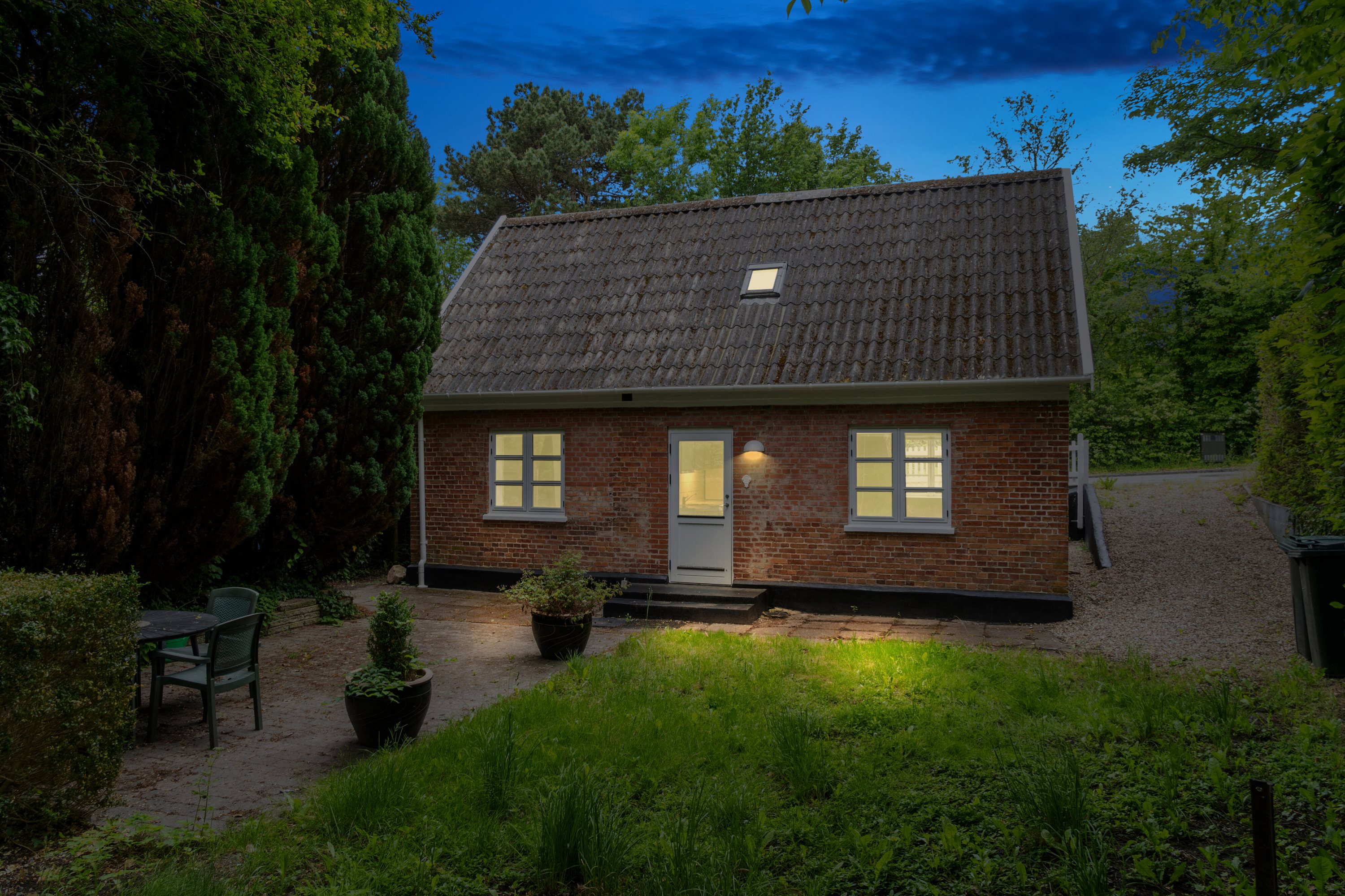 Fremhævet set fra haven billede i fuldskærmstilstand. Billede af Isefjordsvej 12, 4500 Nykøbing Sj