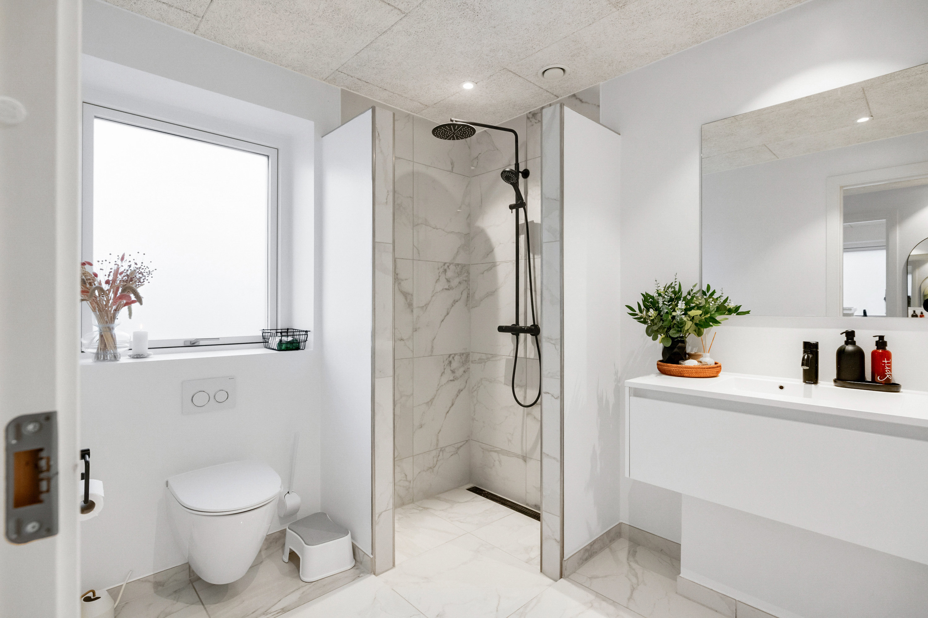 Fremhævet badeværelse billede i fuldskærmstilstand. Billede af Tåstrup Byvej 10, Tåstrup, 8462 Harlev J