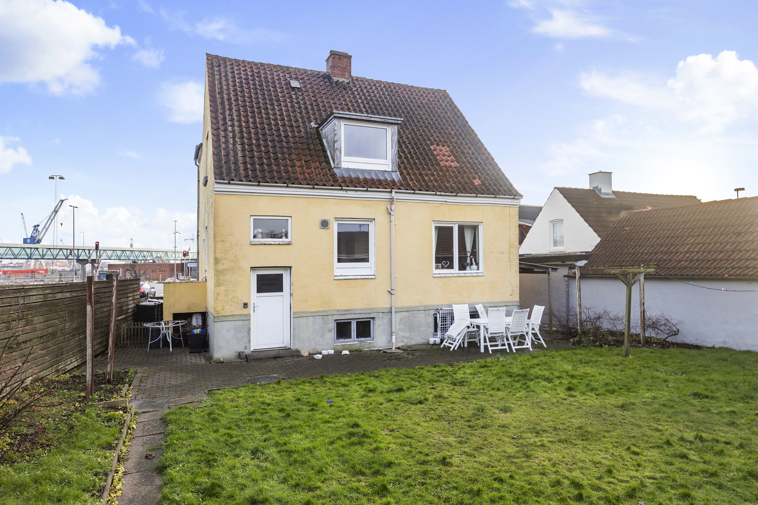 Miniaturebillede 1: facade. Billede af Bovinsgade 2, 9900 Frederikshavn