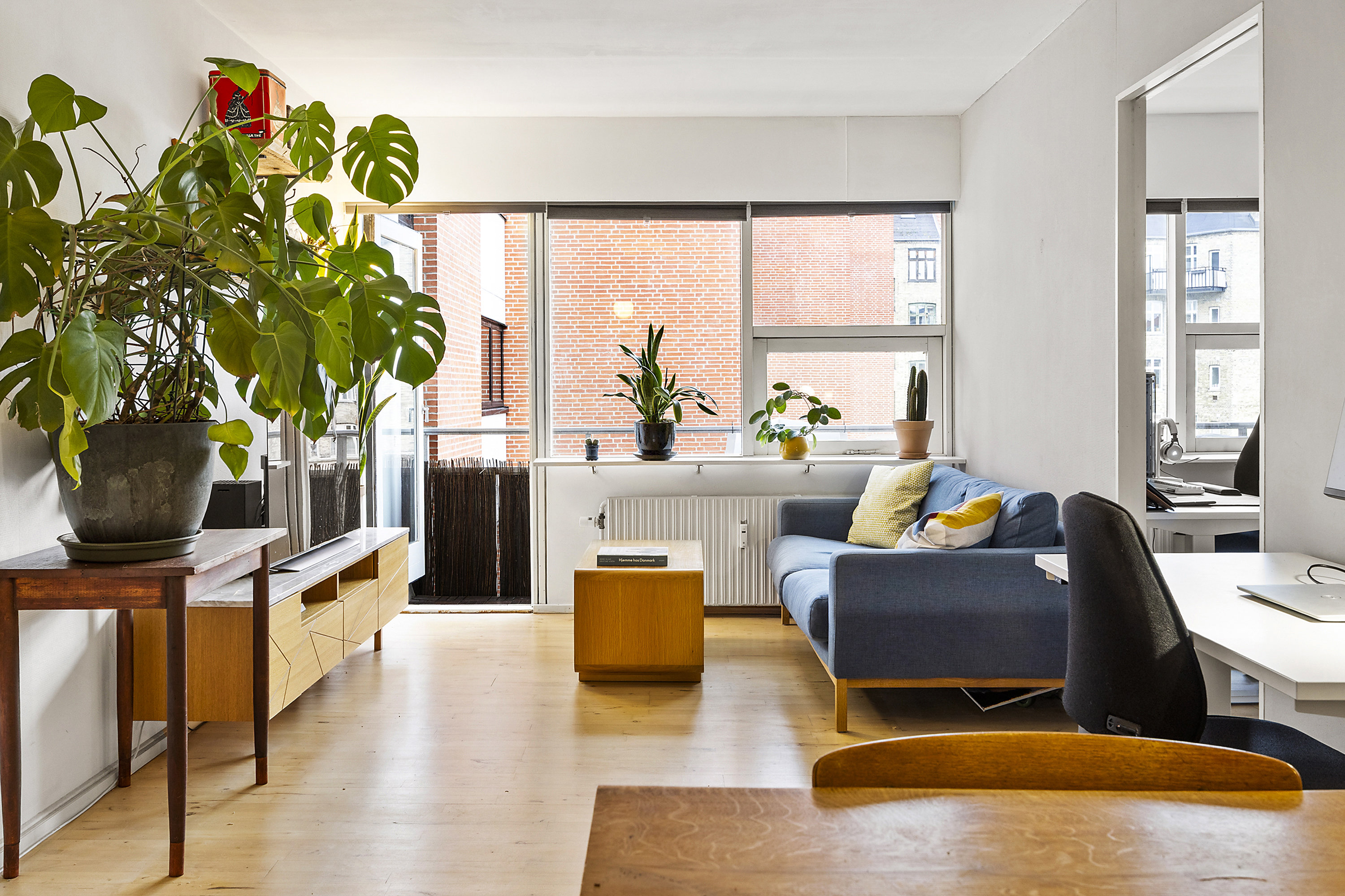 Fremhævet stue billede i fuldskærmstilstand. Billede af Dagmarsgade 28, 2. 73., 2200 København N