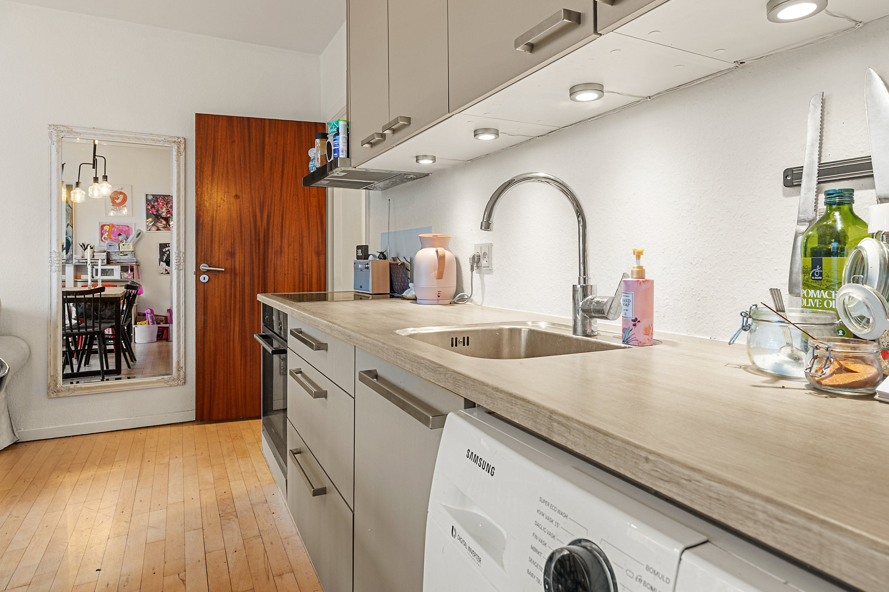 Fremhævet køkken billede i fuldskærmstilstand. Billede af Rådmandsgade 40C, 3. 113., 2200 København N