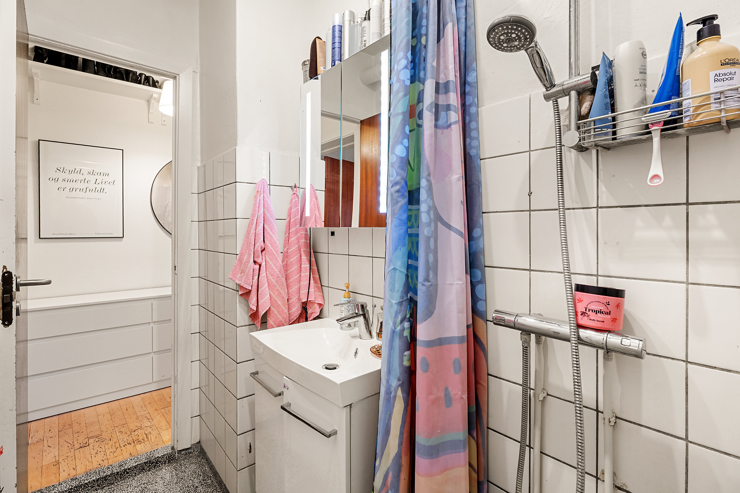 Fremhævet badeværelse billede i fuldskærmstilstand. Billede af Rådmandsgade 40C, 3. 113., 2200 København N