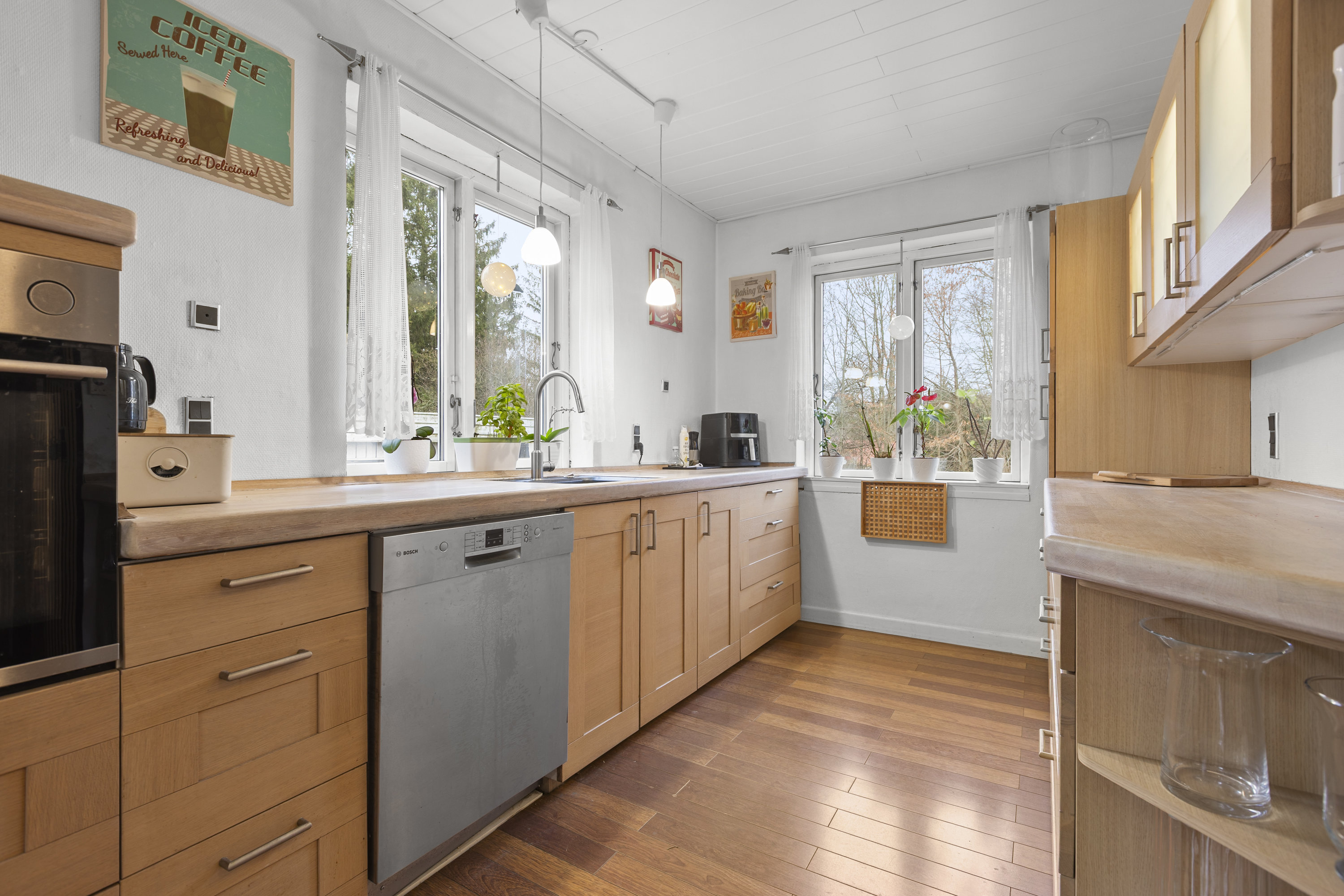 Fremhævet køkken billede i fuldskærmstilstand. Billede af Assentorpvej 97, 4295 Stenlille