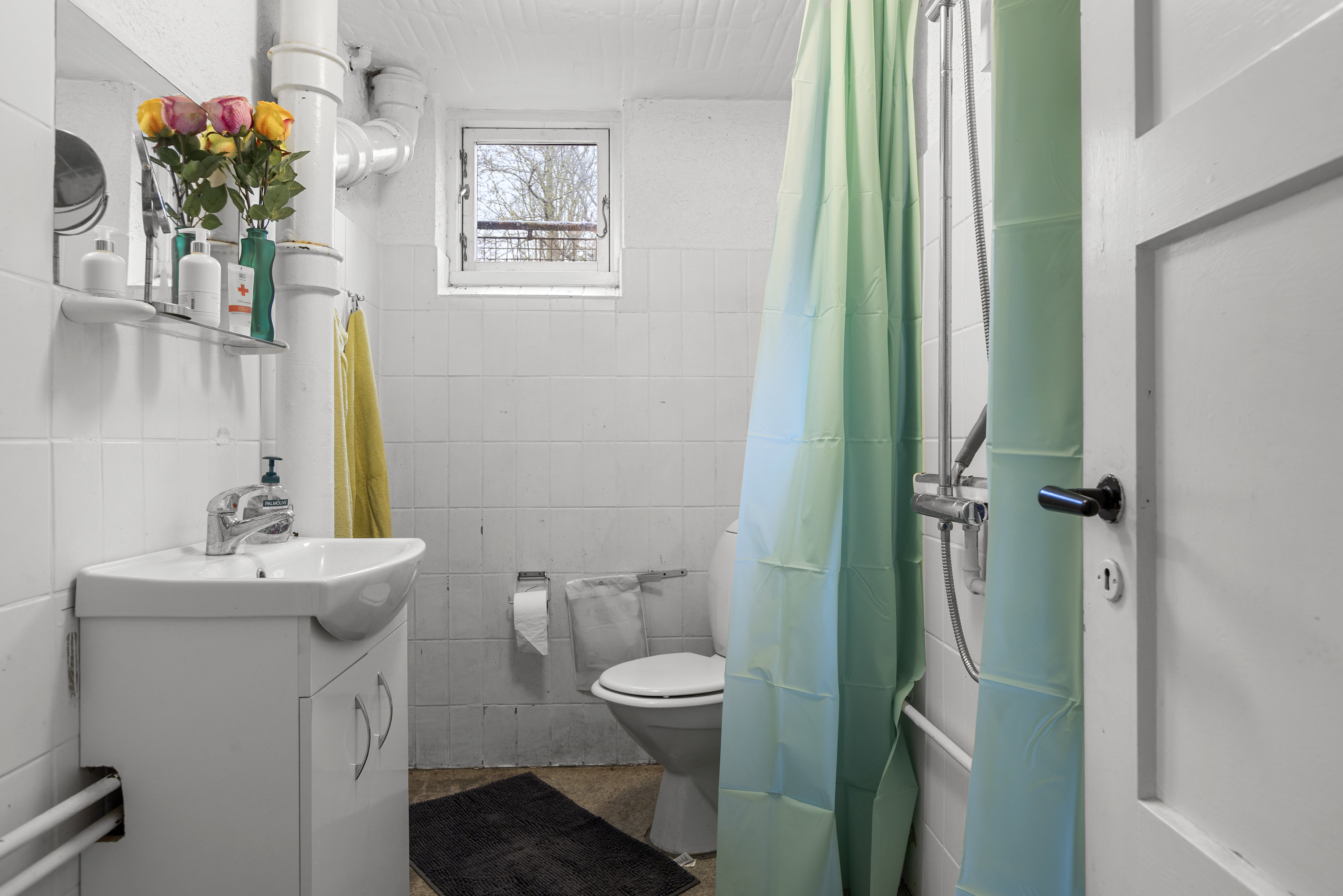 Fremhævet badeværelse billede i fuldskærmstilstand. Billede af Assentorpvej 97, 4295 Stenlille