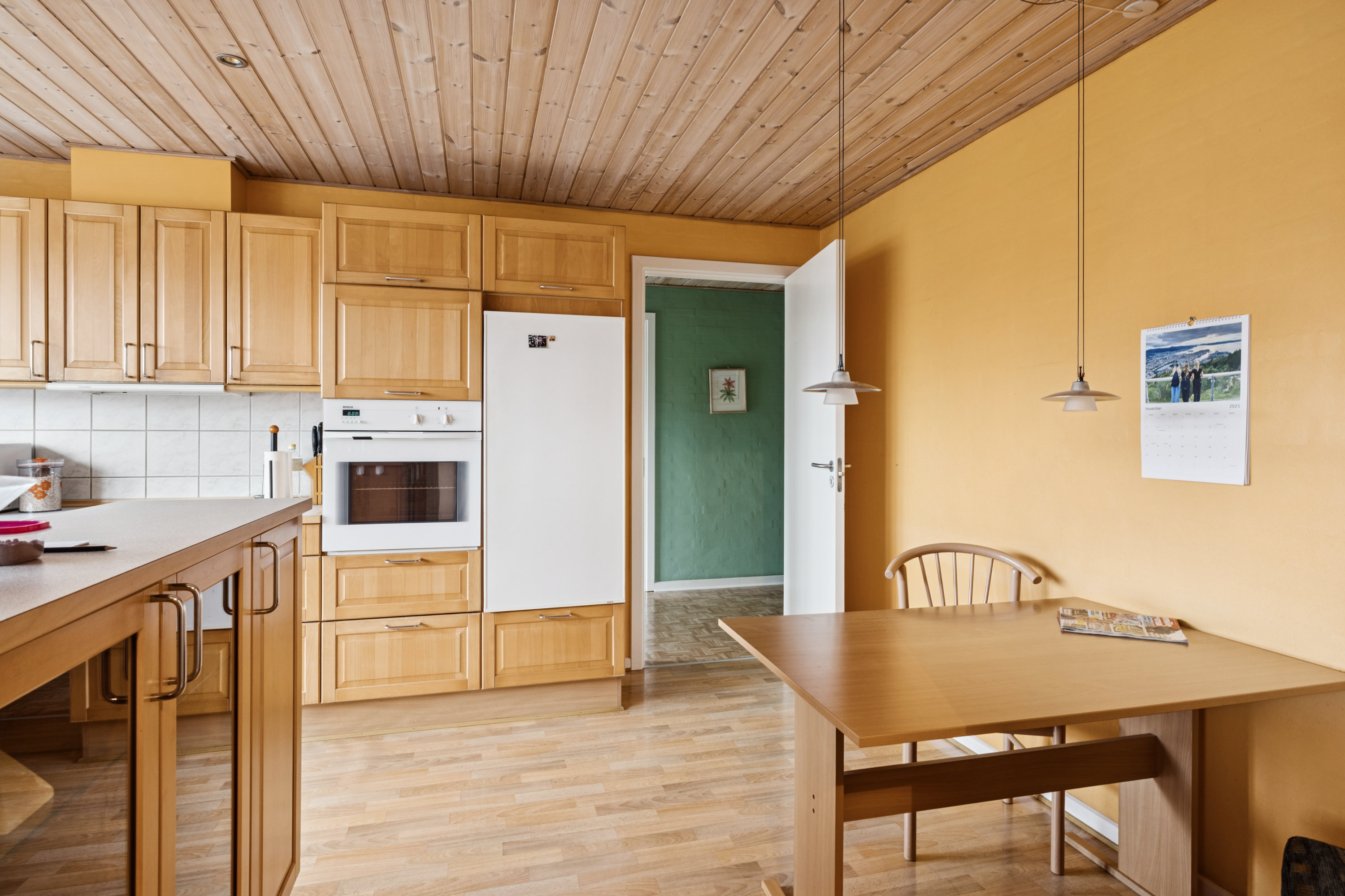 Fremhævet køkken billede i fuldskærmstilstand. Billede af Høegsvej 24, Hammershøj, 8830 Tjele