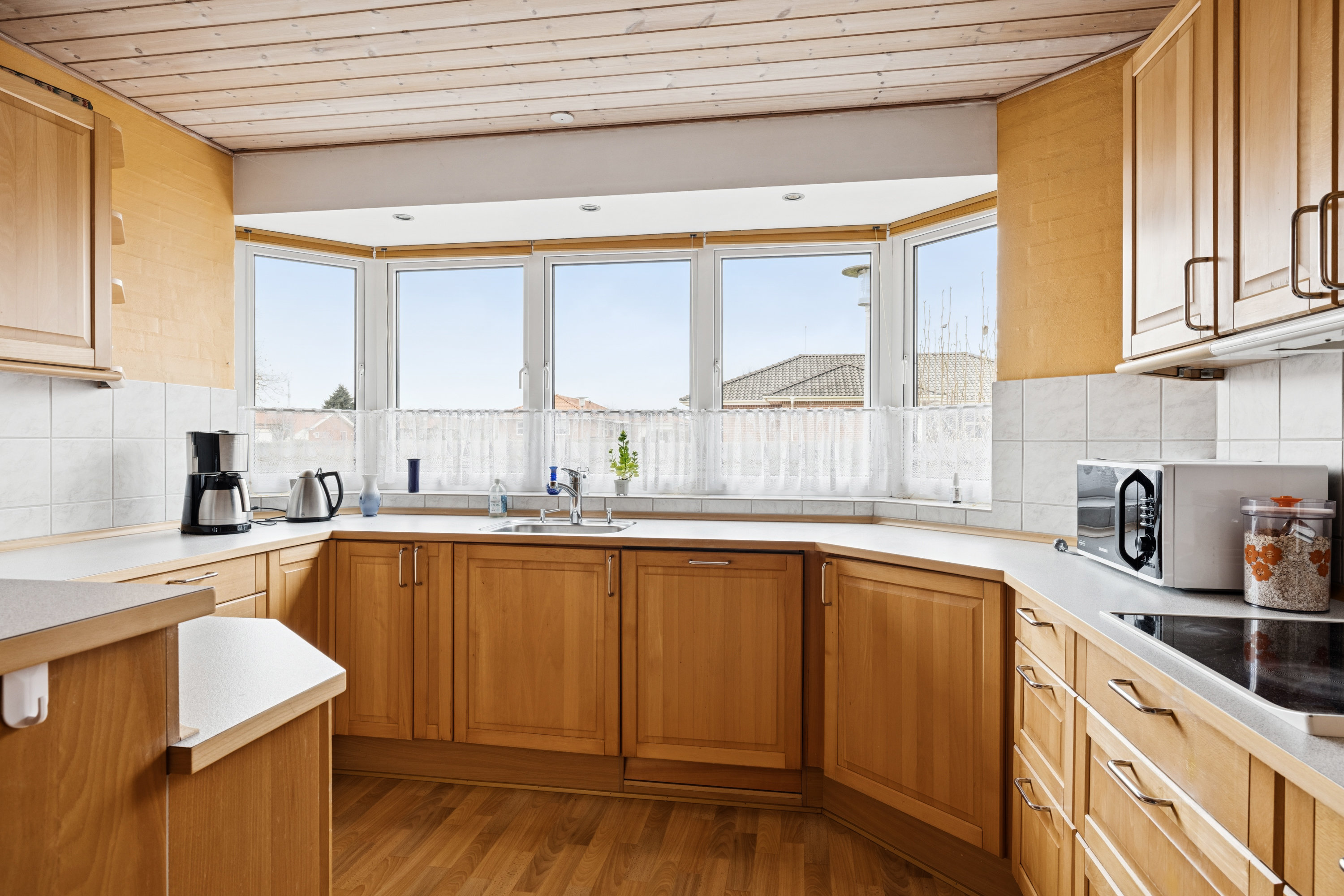 Fremhævet køkken billede i fuldskærmstilstand. Billede af Høegsvej 24, Hammershøj, 8830 Tjele