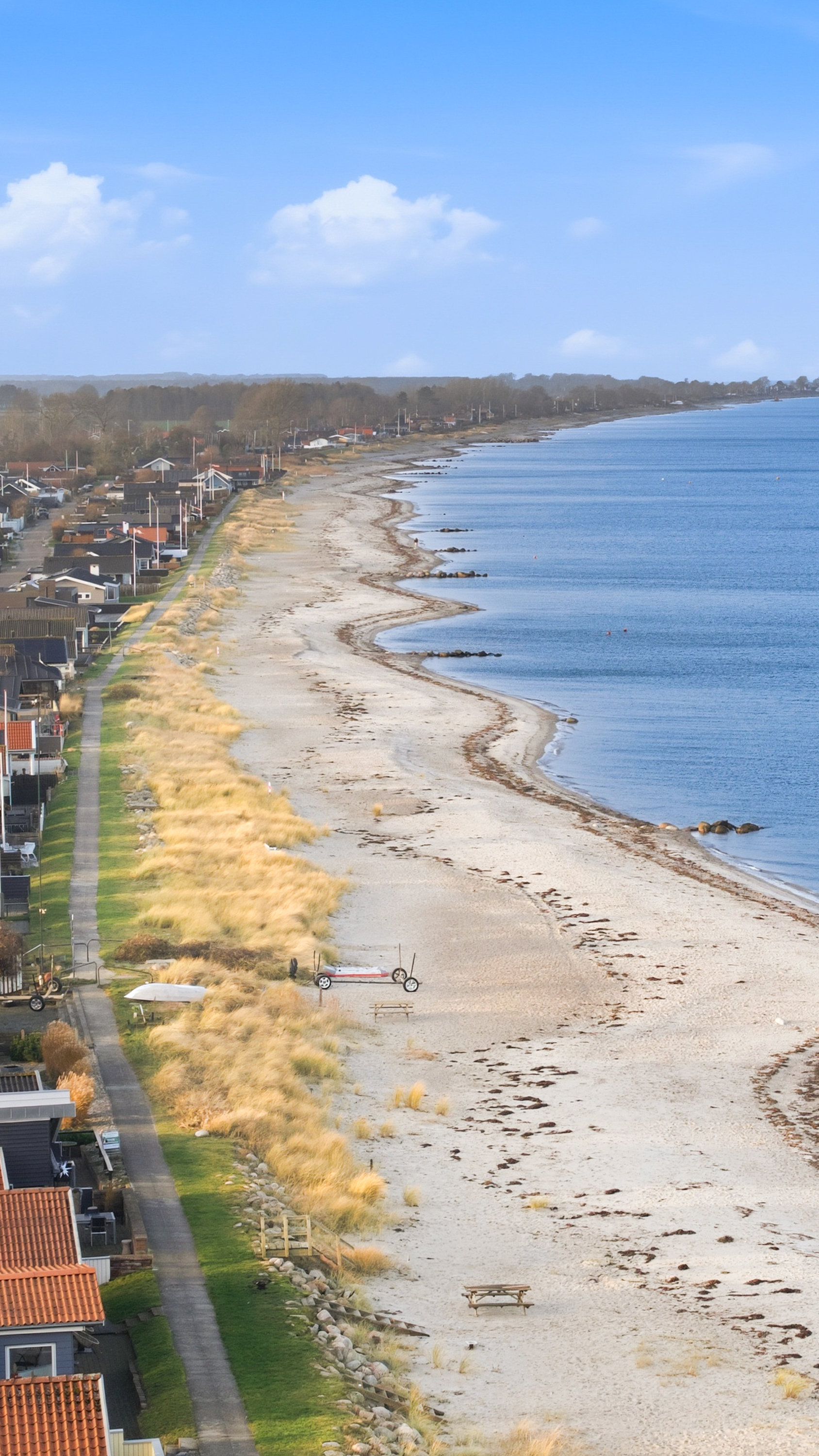 Fremhævet luftfoto billede i fuldskærmstilstand. Billede af Hjortshøjvej 4, Hasmark Strand, 5450 Otterup