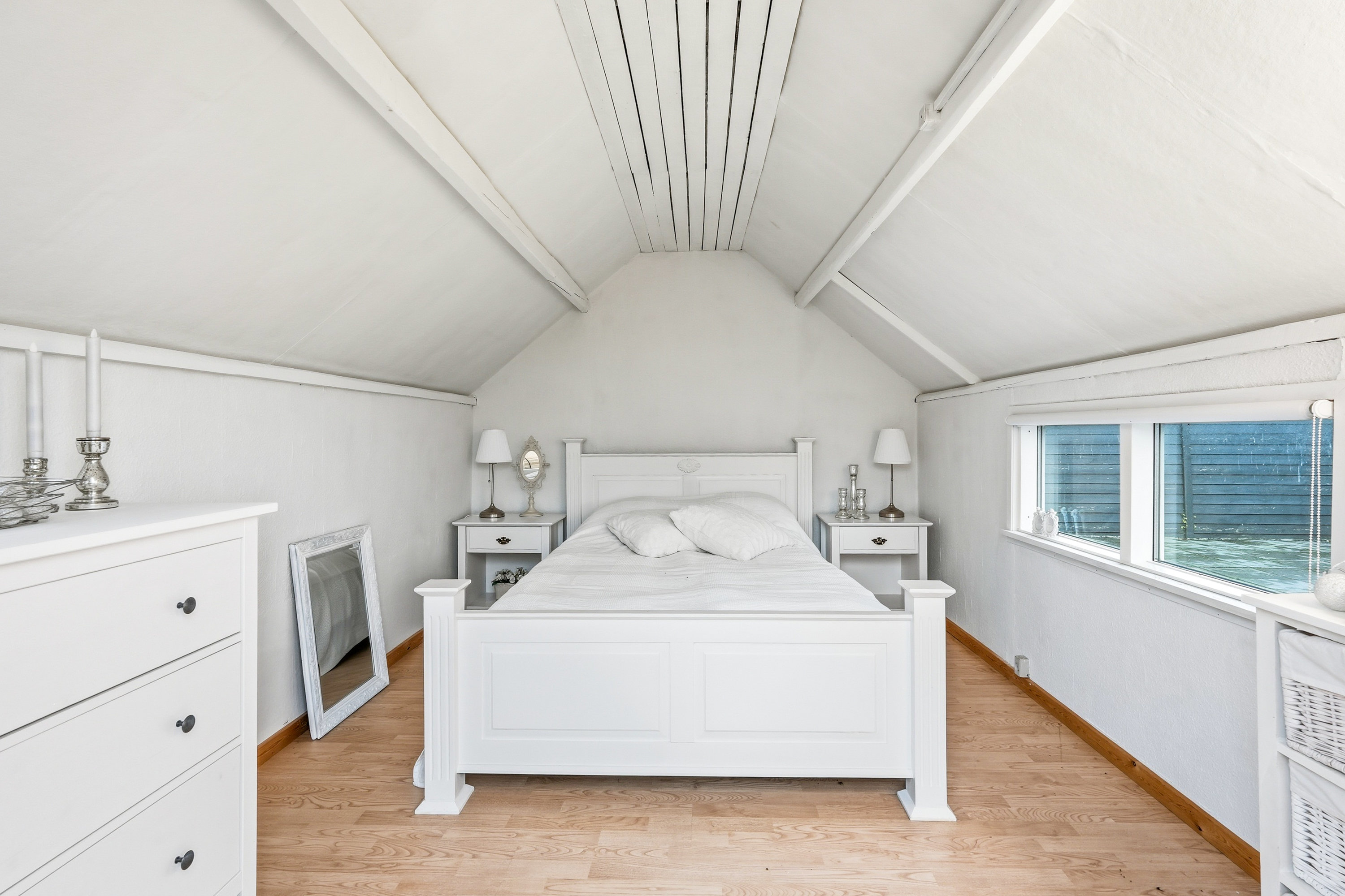 Fremhævet soveværelse billede i fuldskærmstilstand. Billede af Hjortshøjvej 4, Hasmark Strand, 5450 Otterup