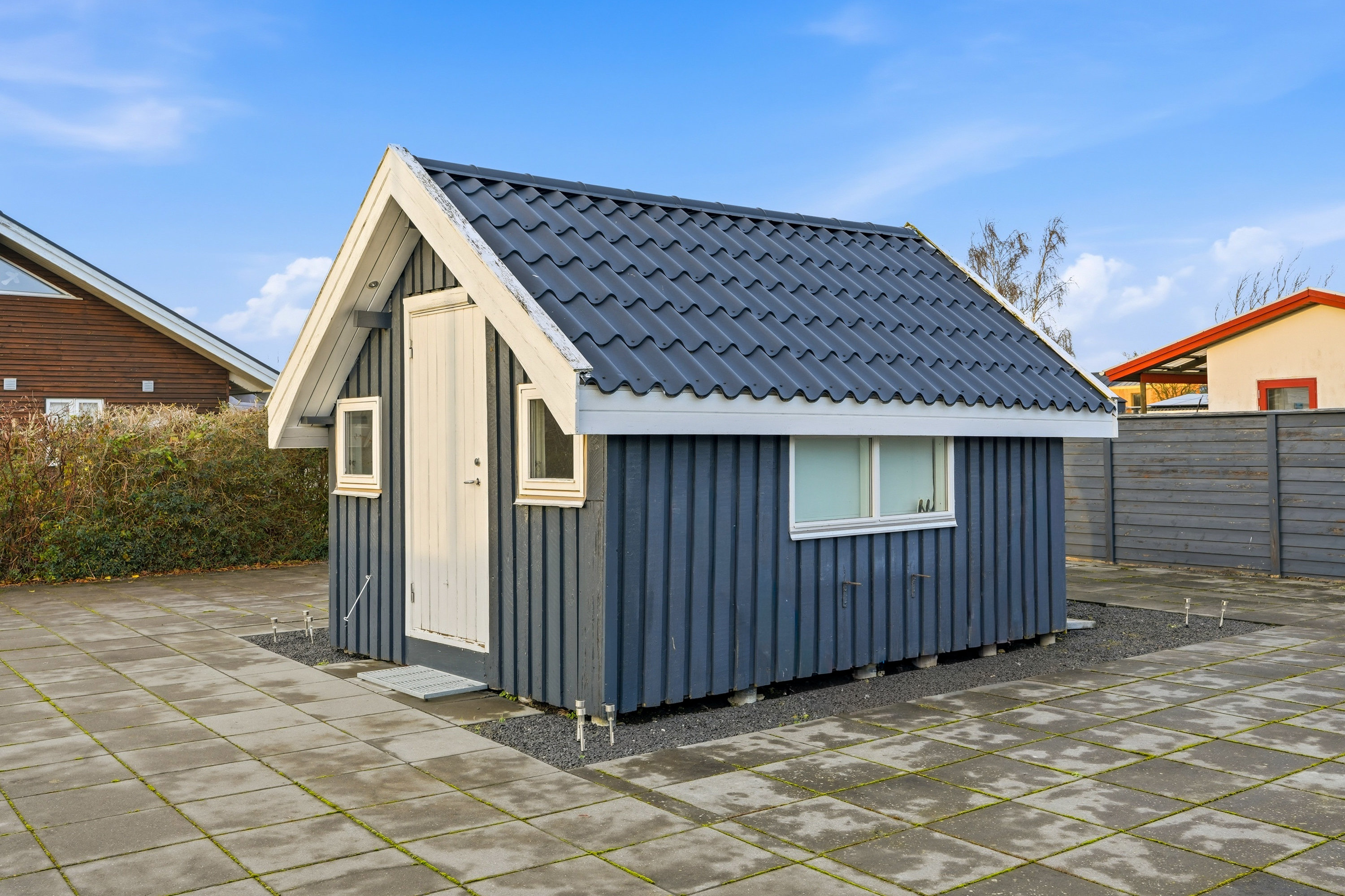 Fremhævet facade billede i fuldskærmstilstand. Billede af Hjortshøjvej 4, Hasmark Strand, 5450 Otterup