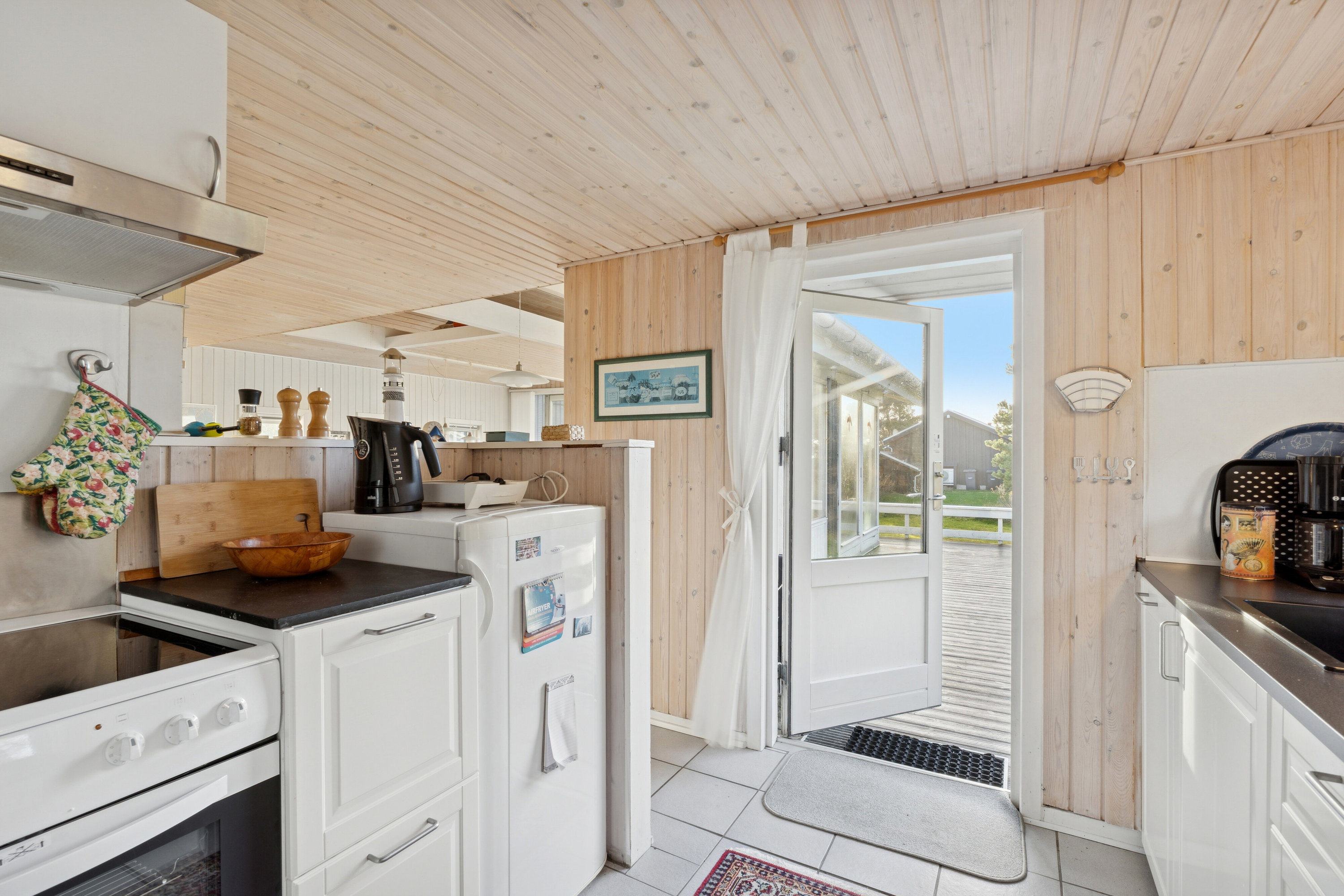 Fremhævet køkken billede i fuldskærmstilstand. Billede af Fjordternevej 14, Helligsø, 7760 Hurup Thy