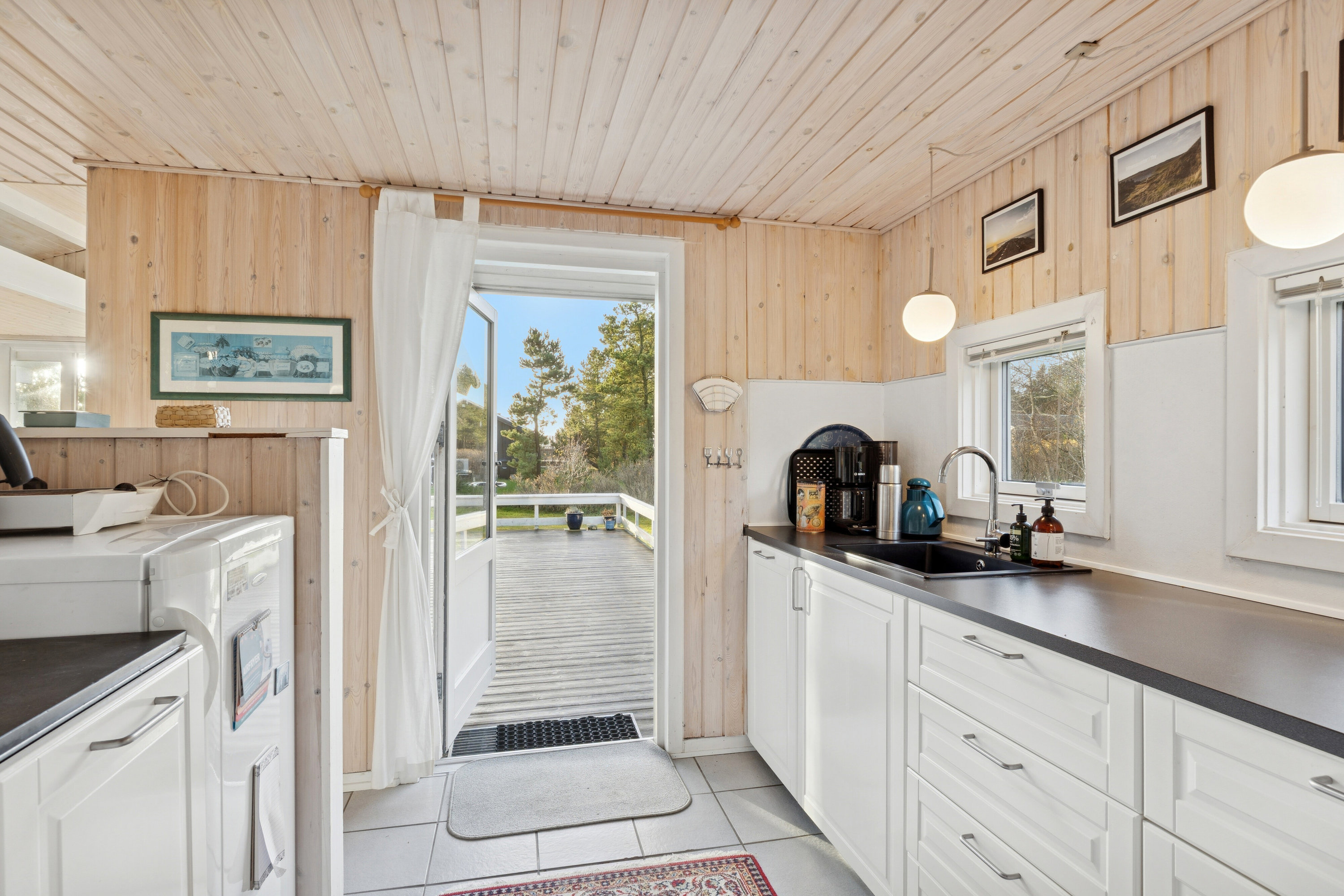 Fremhævet køkken billede i fuldskærmstilstand. Billede af Fjordternevej 14, Helligsø, 7760 Hurup Thy