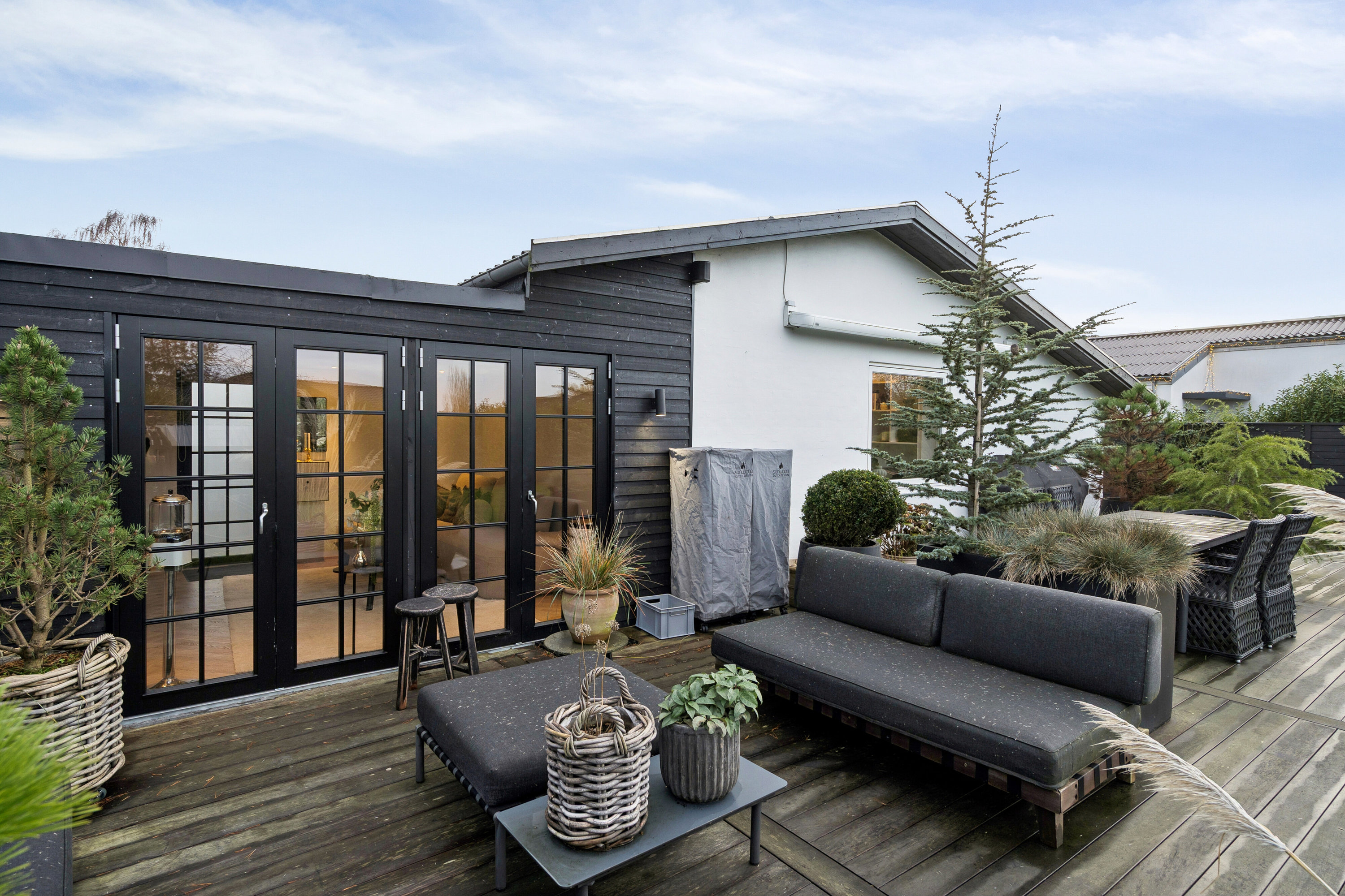 Fremhævet terrasse billede i fuldskærmstilstand. Billede af Hvidovre Strandvej 142, 2650 Hvidovre