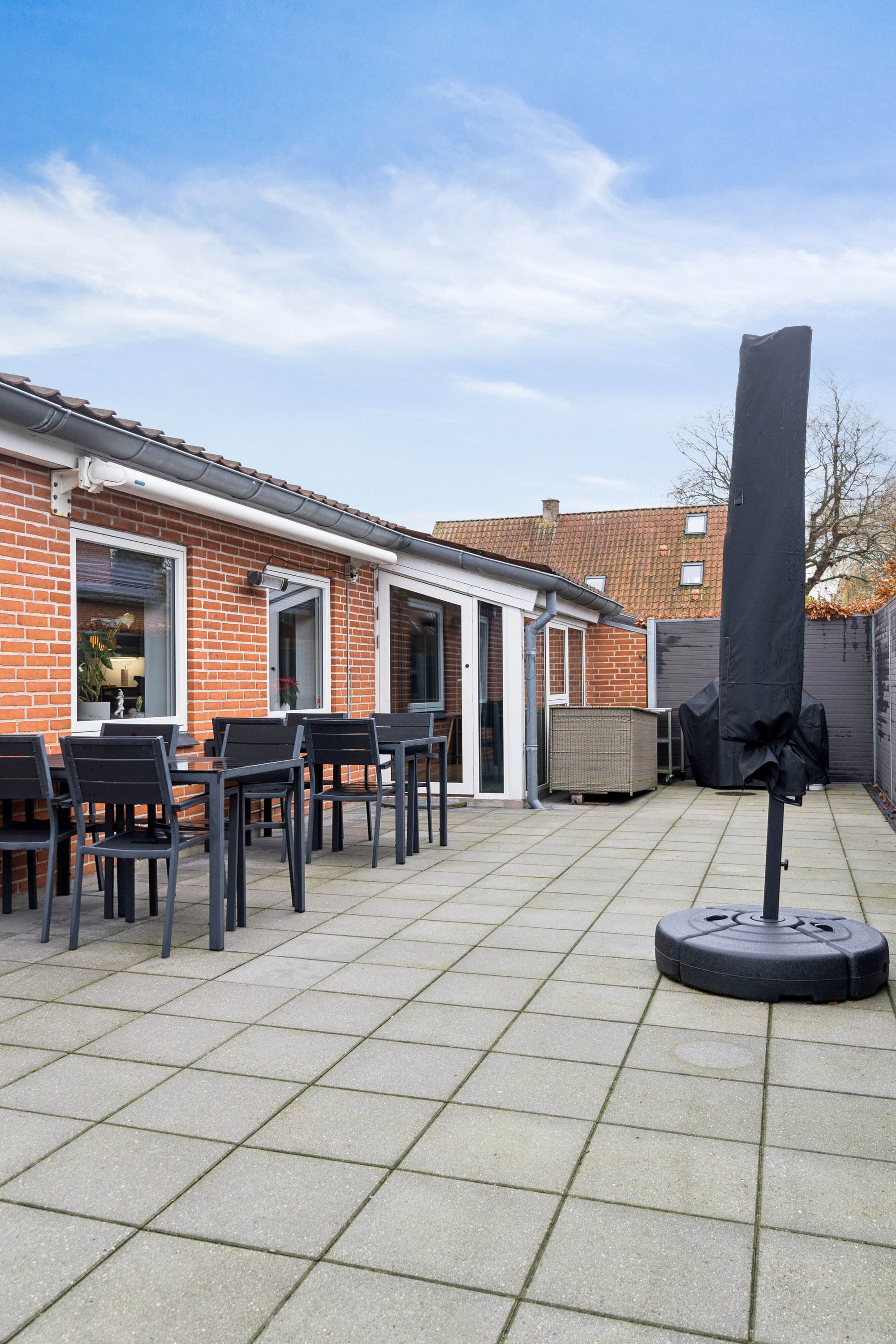 Fremhævet udendørs billede i fuldskærmstilstand. Billede af Møllevej 14, 4700 Næstved