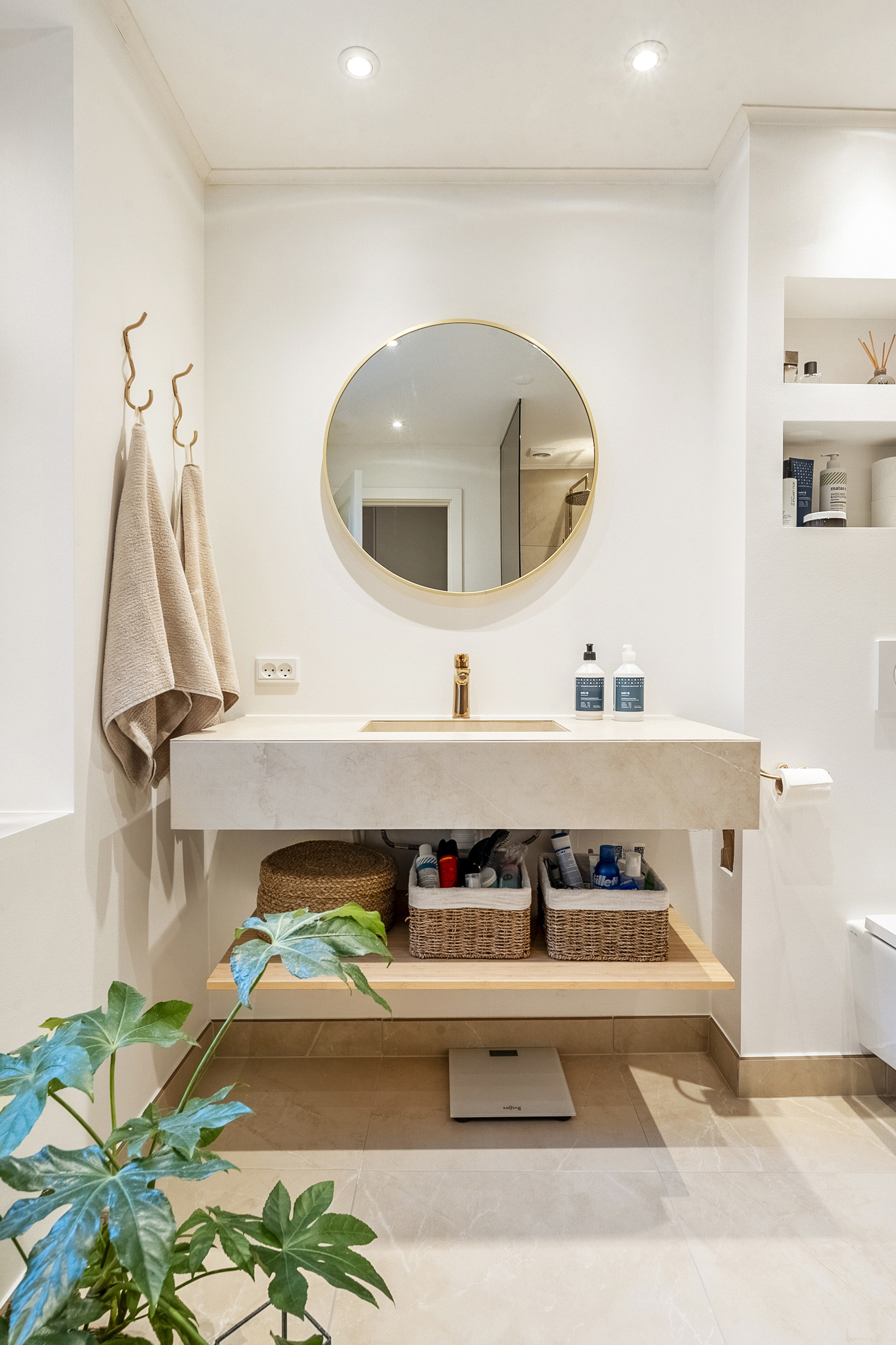 Fremhævet badeværelse billede i fuldskærmstilstand. Billede af Frue Kirkestræde 16, 1., 5000 Odense C