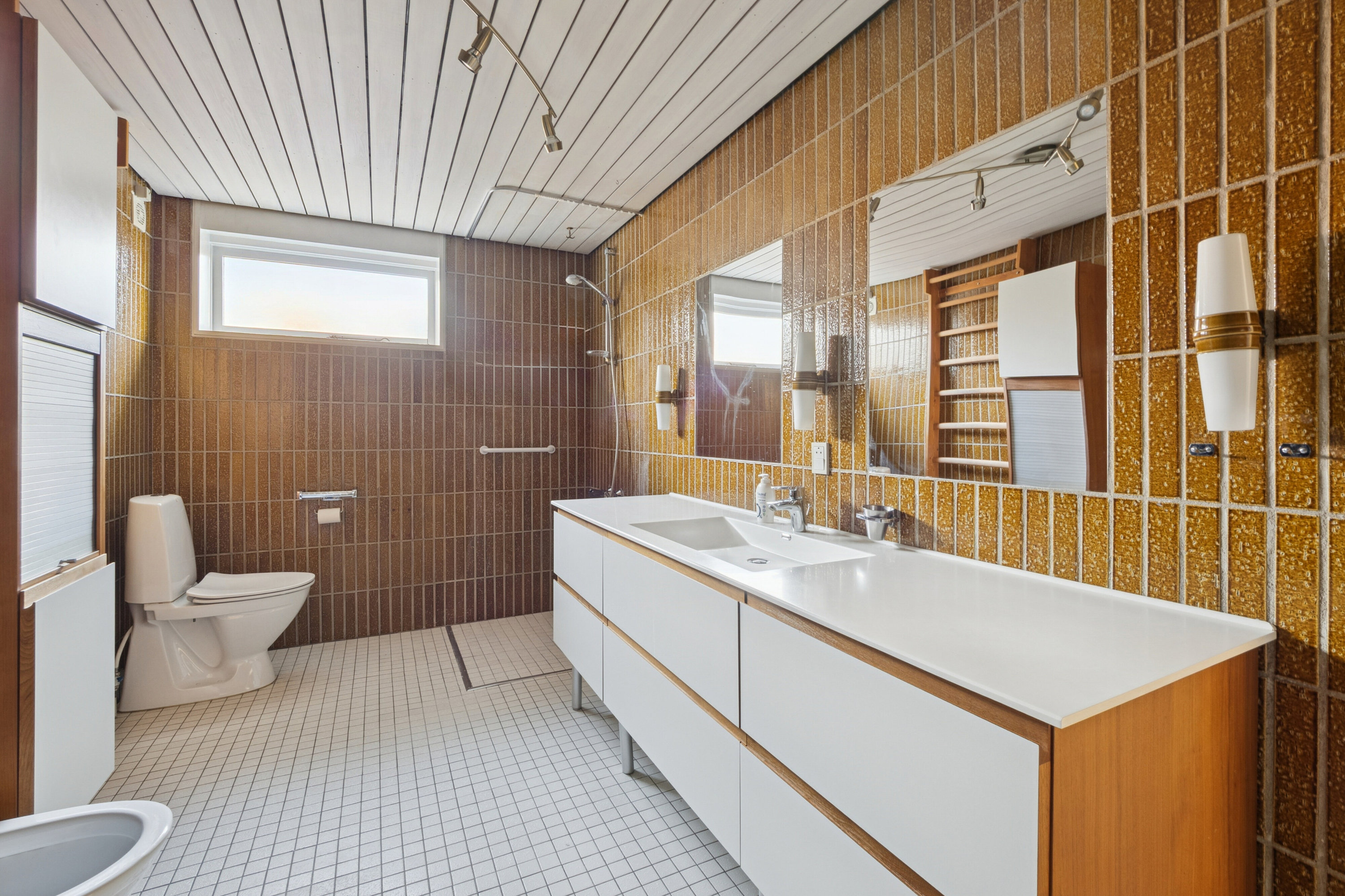 Fremhævet badeværelse billede i fuldskærmstilstand. Billede af Anne Søes Vej 5, 7700 Thisted