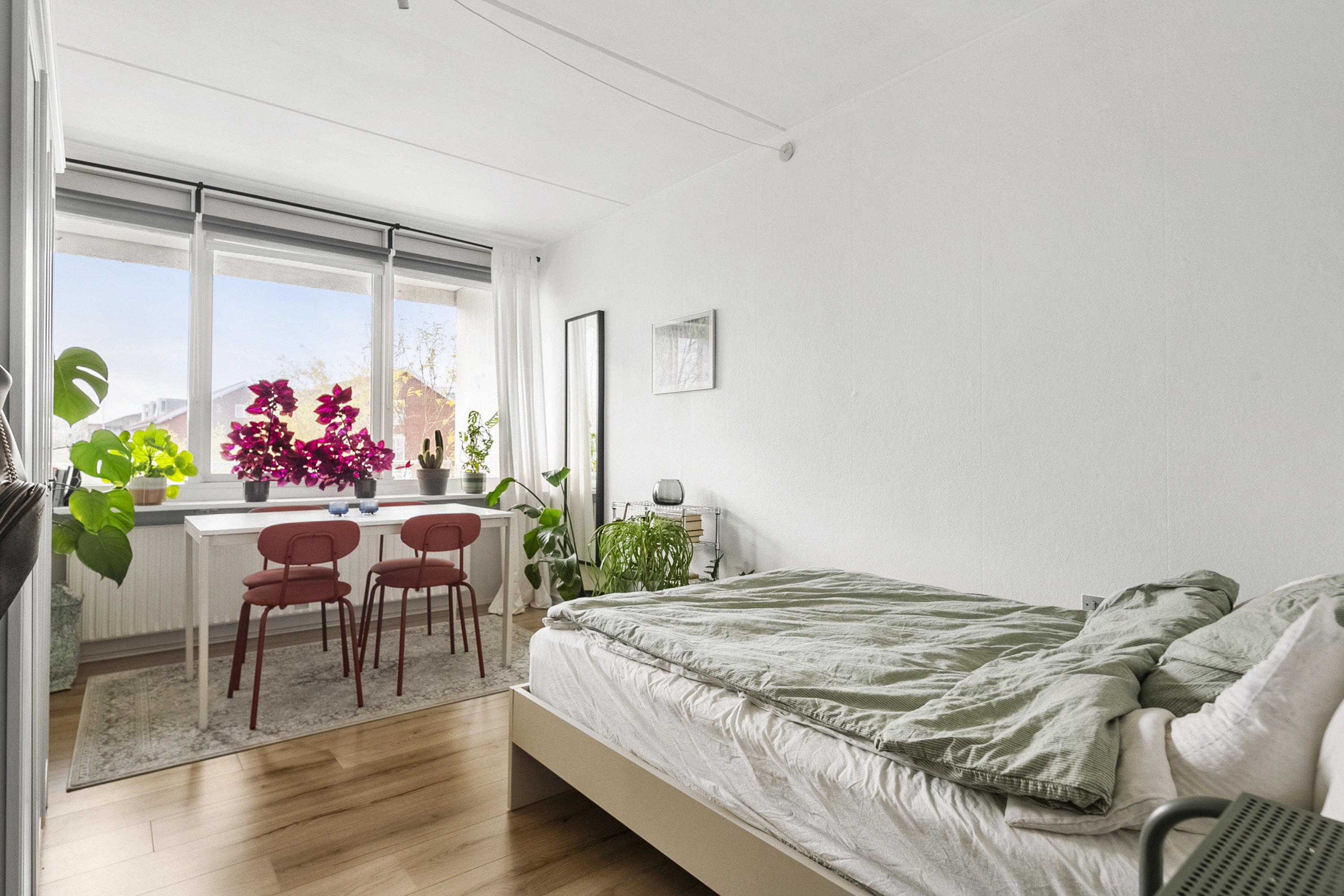 Fremhævet soveværelse billede i fuldskærmstilstand. Billede af Jens Baggesens Vej 108, 2. th., 8200 Aarhus N