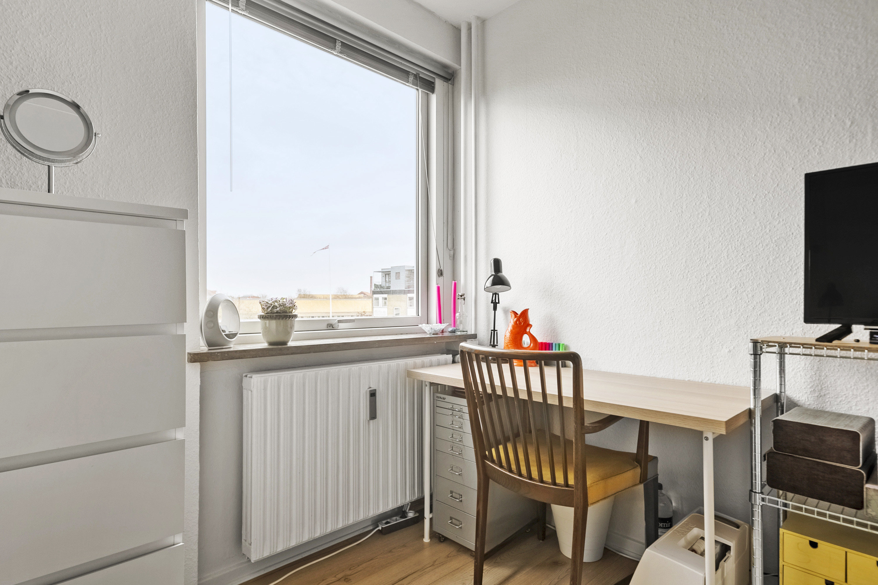 Fremhævet kontor billede i fuldskærmstilstand. Billede af Jens Baggesens Vej 108, 2. th., 8200 Aarhus N