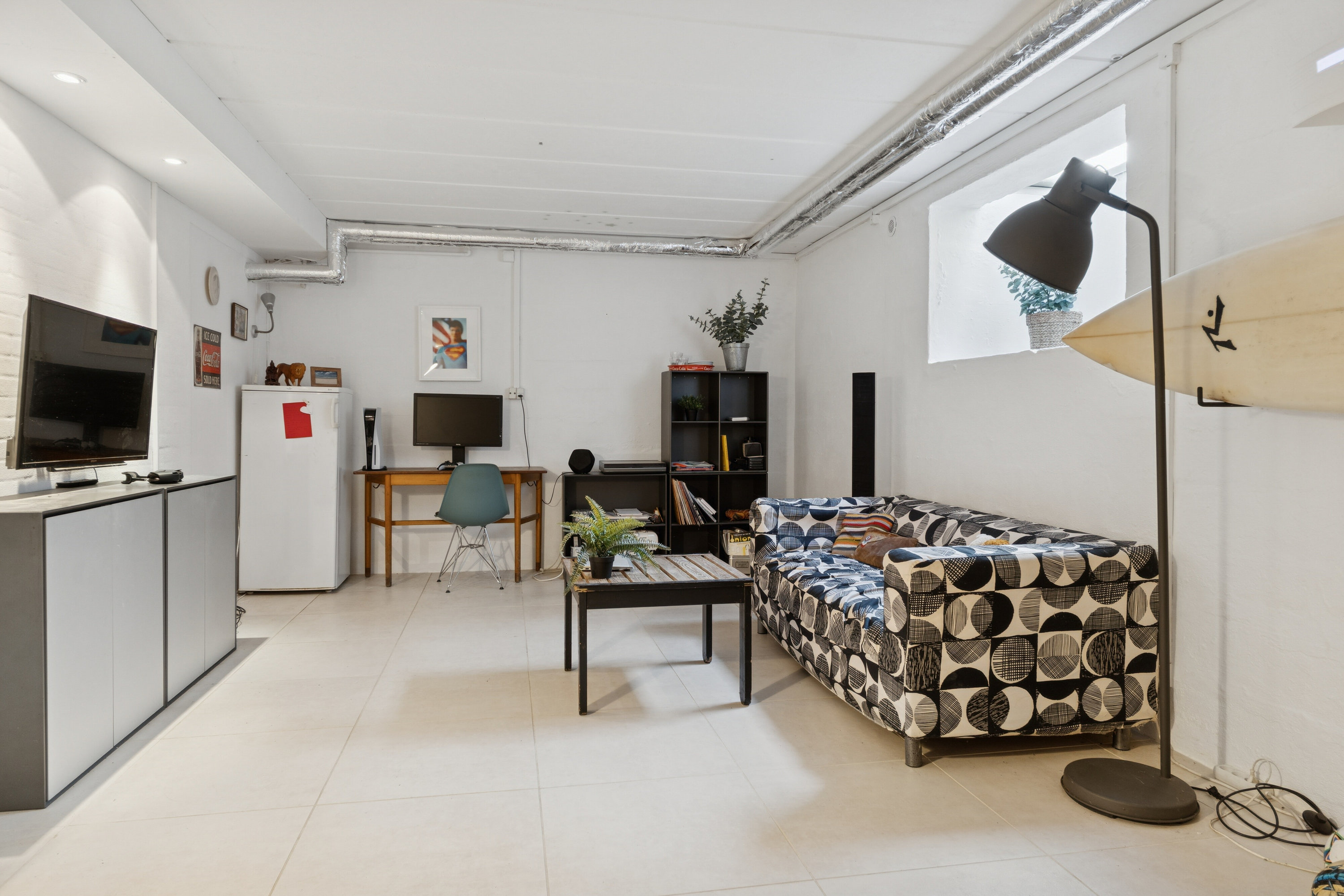 Fremhævet stue billede i fuldskærmstilstand. Billede af Louisevej 2, 2800 Kongens Lyngby