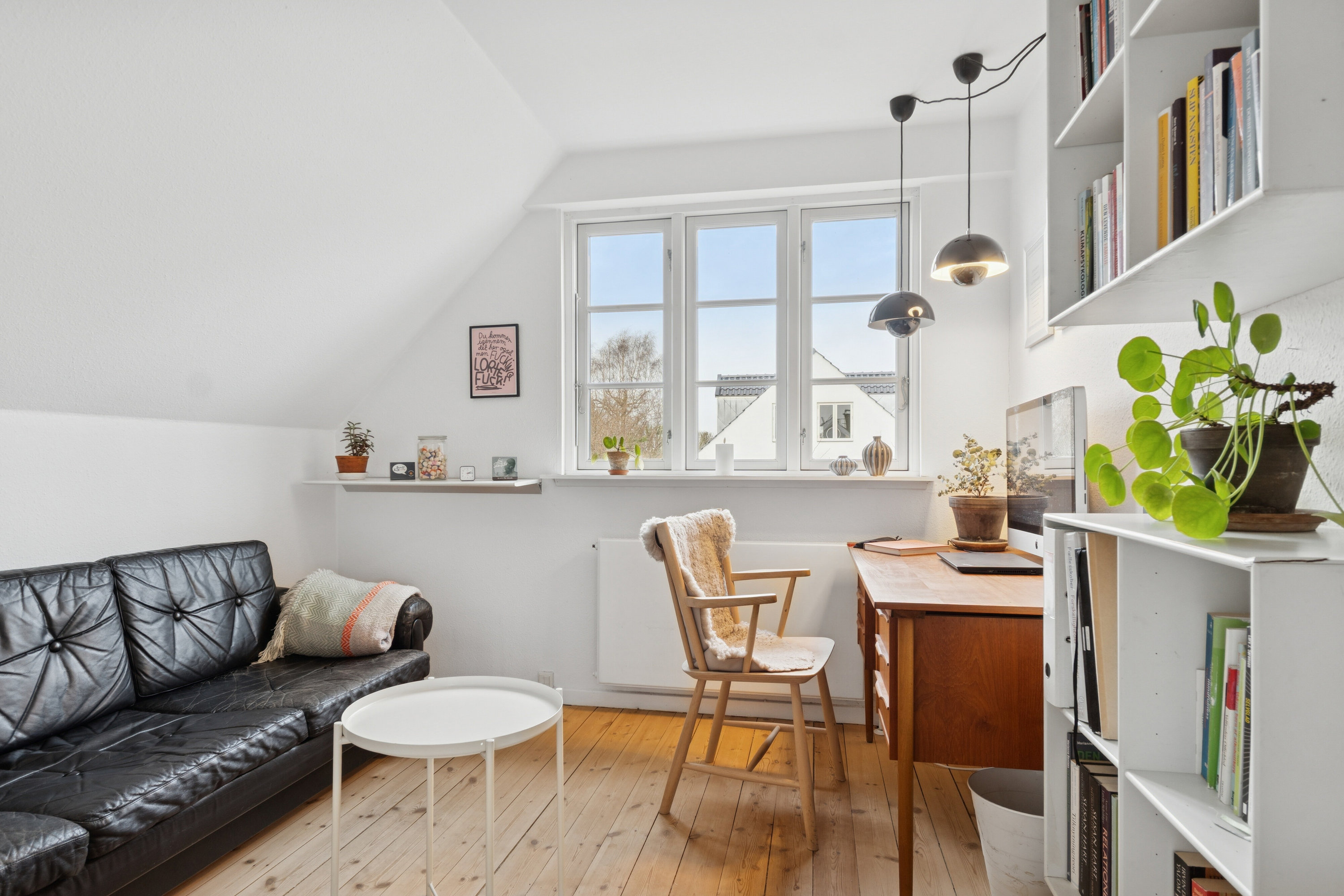 Fremhævet arbejdsværelse billede i fuldskærmstilstand. Billede af Louisevej 2, 2800 Kongens Lyngby