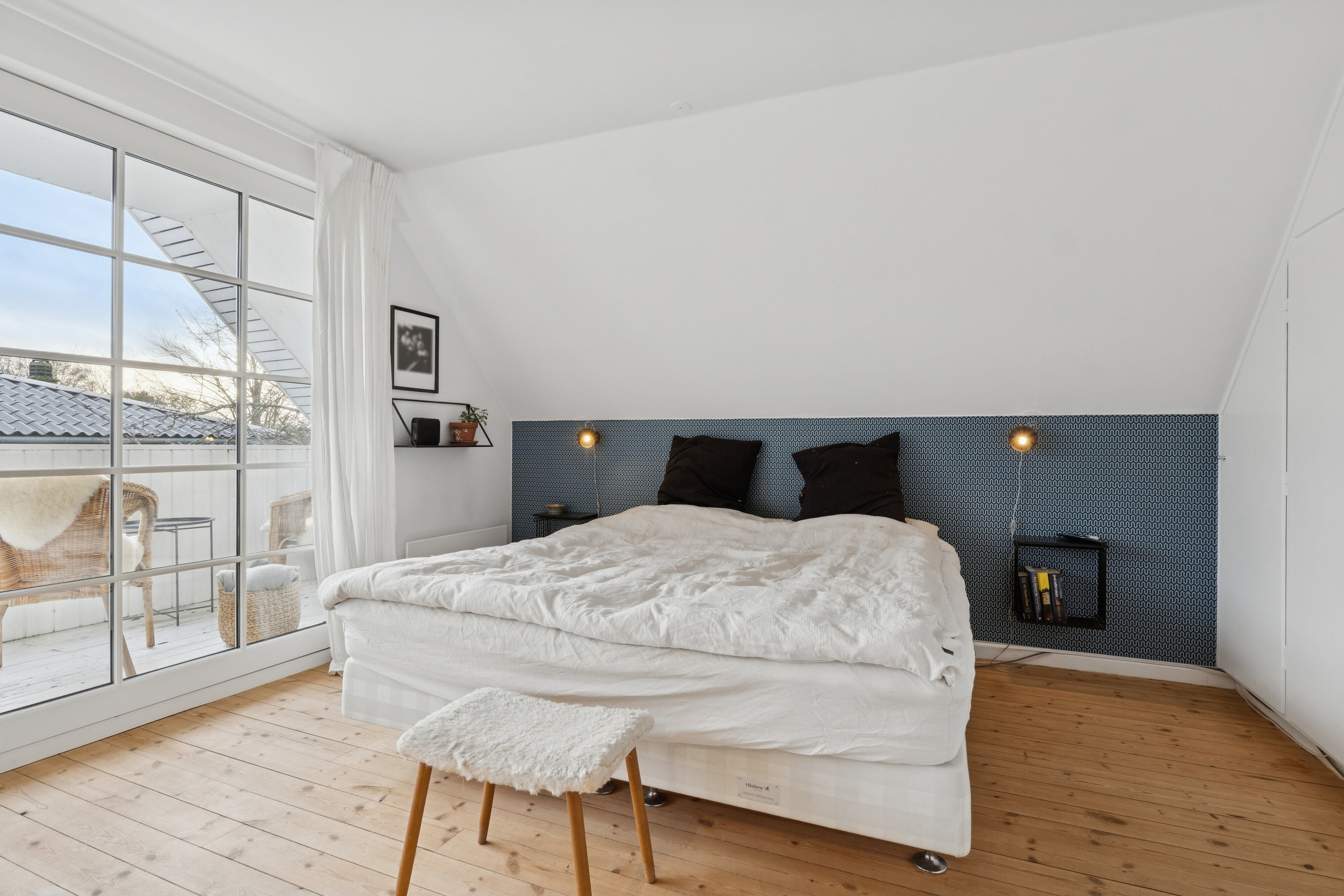 Fremhævet soveværelse billede i fuldskærmstilstand. Billede af Louisevej 2, 2800 Kongens Lyngby