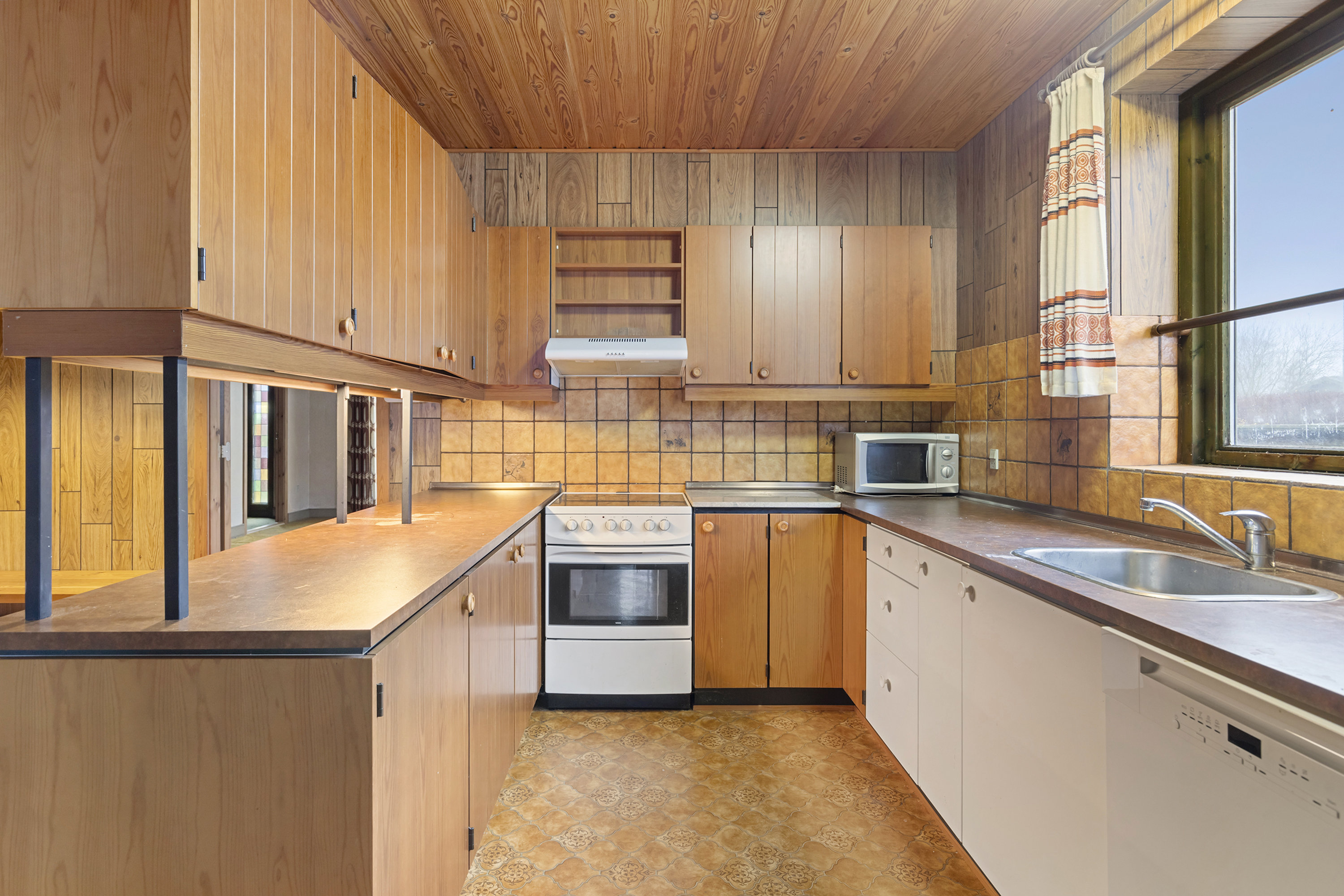 Fremhævet køkken billede i fuldskærmstilstand. Billede af Nymarken 14, Ullits, 9640 Farsø