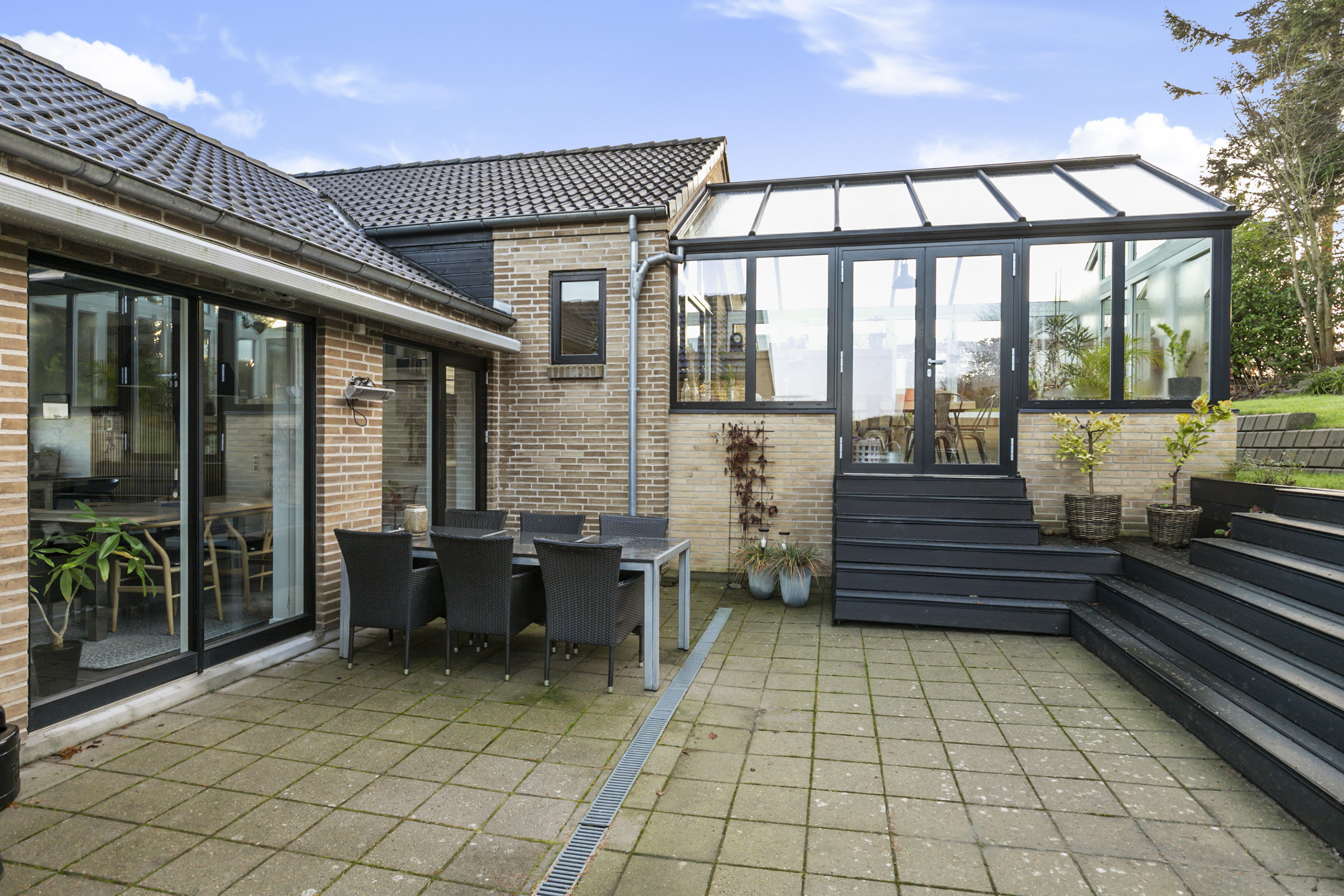 Fremhævet terrasse billede i fuldskærmstilstand. Billede af Ådalen 539, 9700 Brønderslev