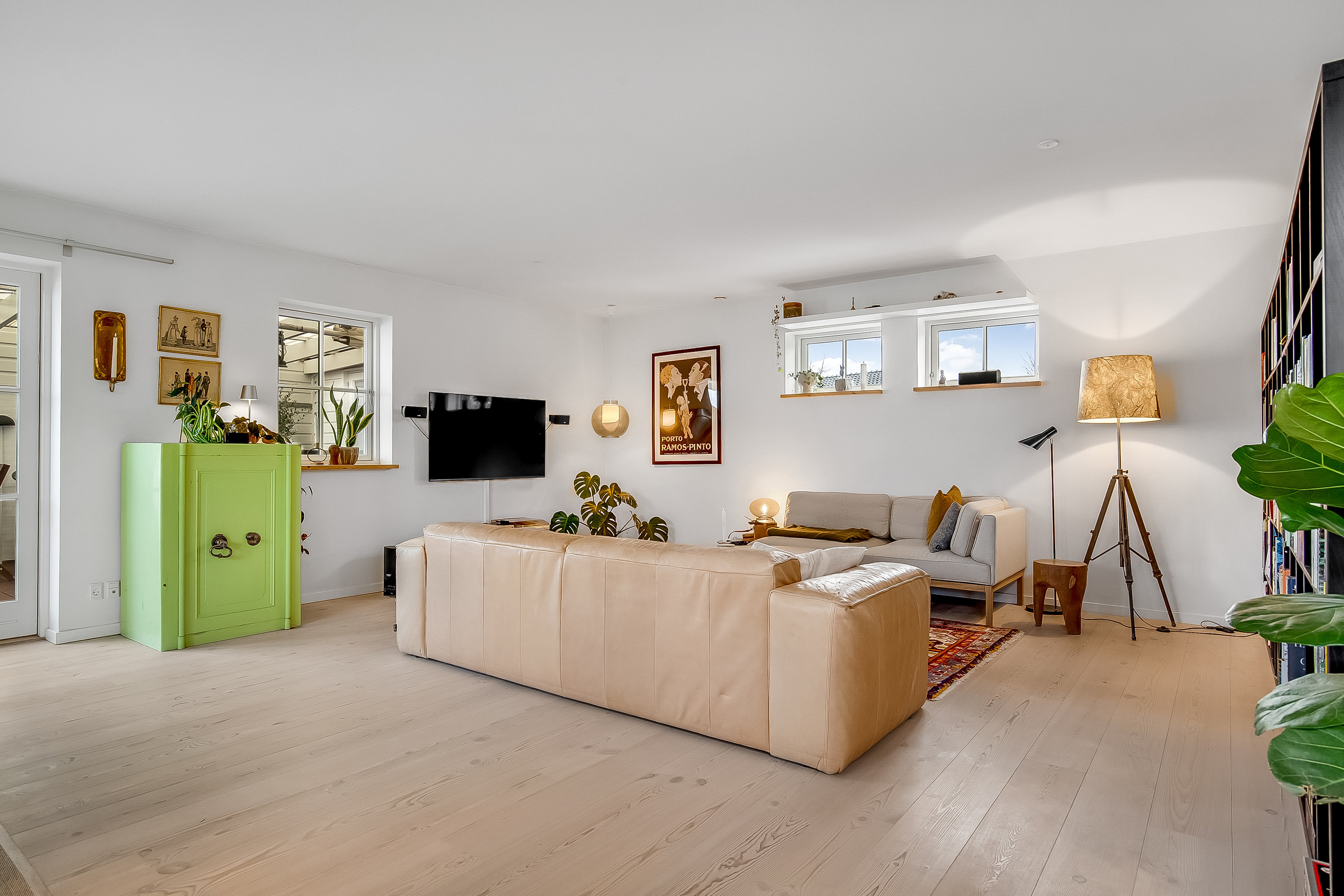 Fremhævet stue billede i fuldskærmstilstand. Billede af Skolebakken 58A, Nr Bjert, 6000 Kolding