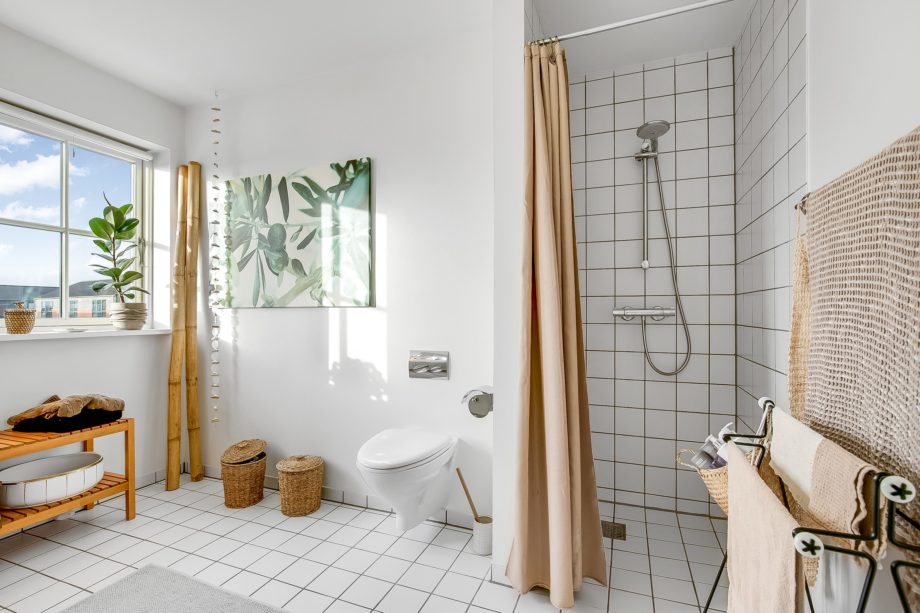 Fremhævet badeværelse billede i fuldskærmstilstand. Billede af Skolebakken 58A, Nr Bjert, 6000 Kolding