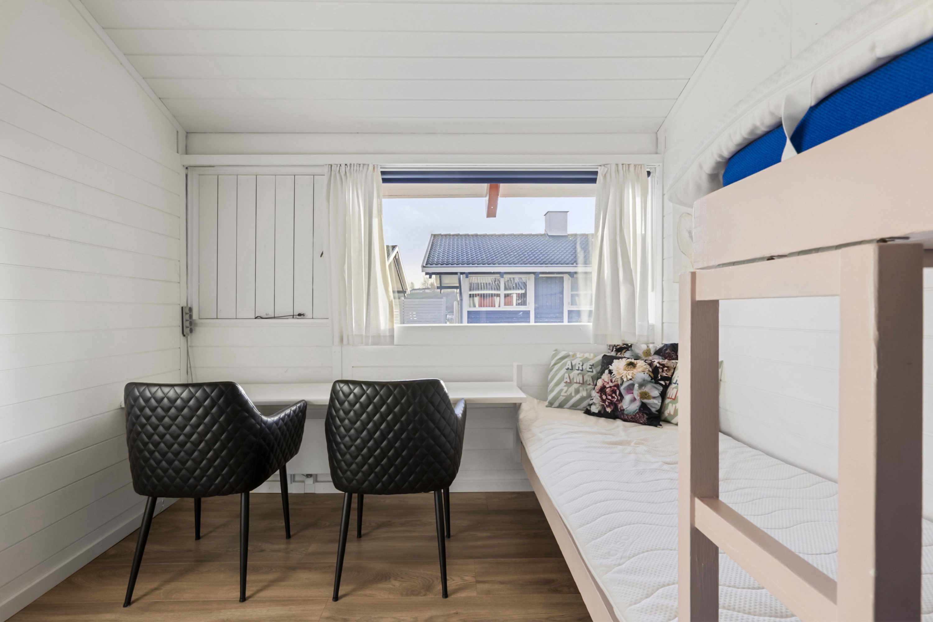 Fremhævet soveværelse billede i fuldskærmstilstand. Billede af Solbakkevej 5, Løjt Feriecenter, 6200 Aabenraa