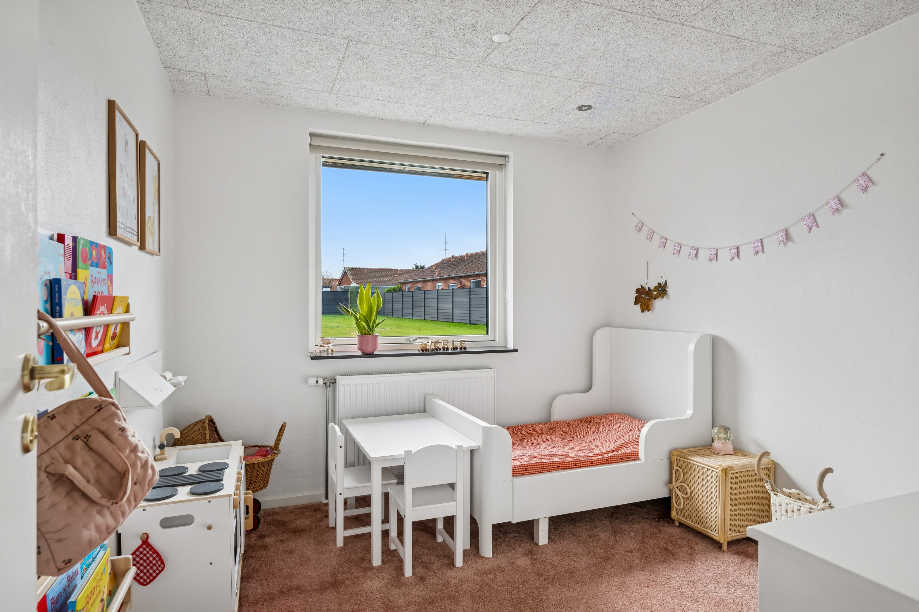 Fremhævet stue billede i fuldskærmstilstand. Billede af Ndr Fælledvej 22, 8963 Auning