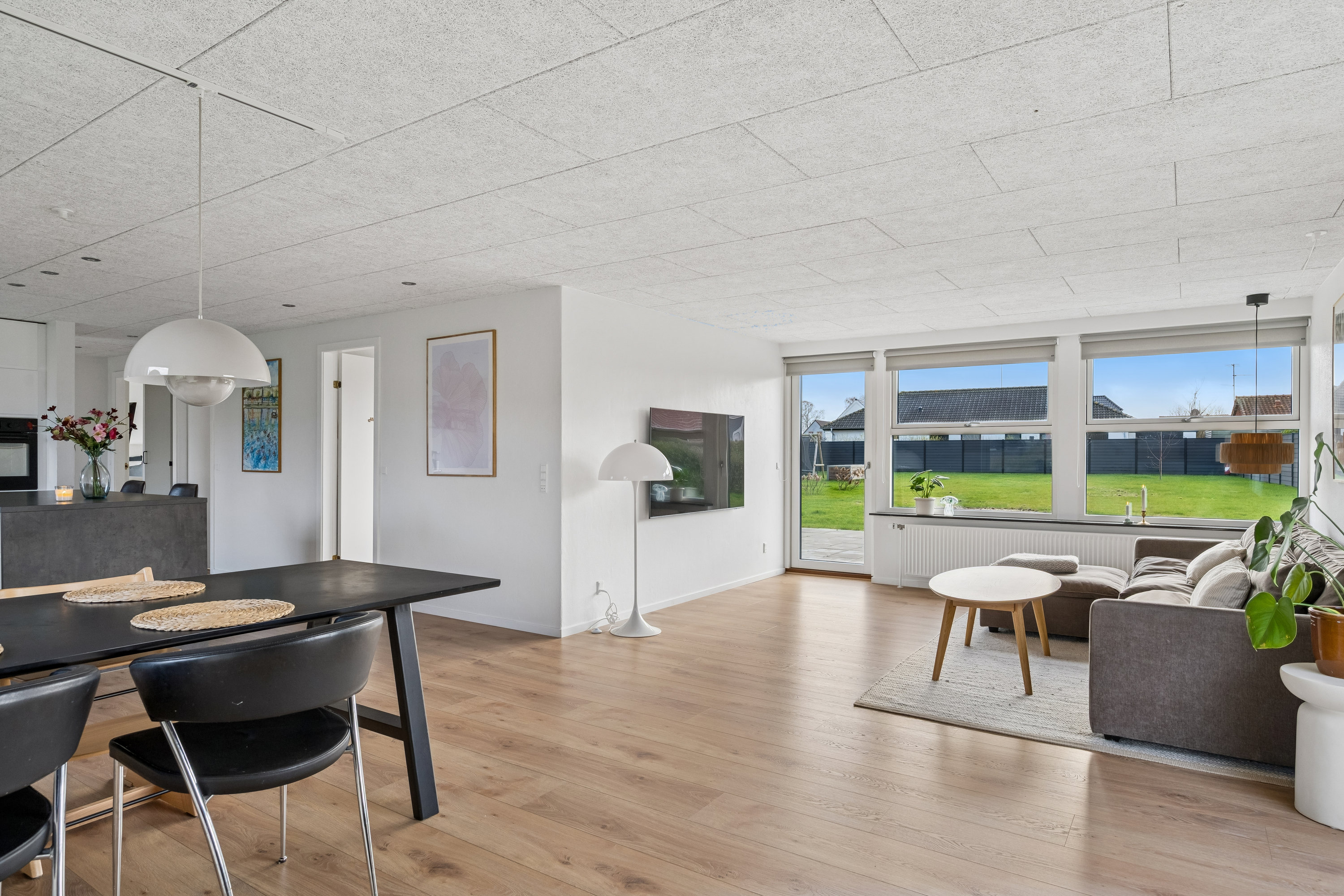 Fremhævet stue billede i fuldskærmstilstand. Billede af Ndr Fælledvej 22, 8963 Auning