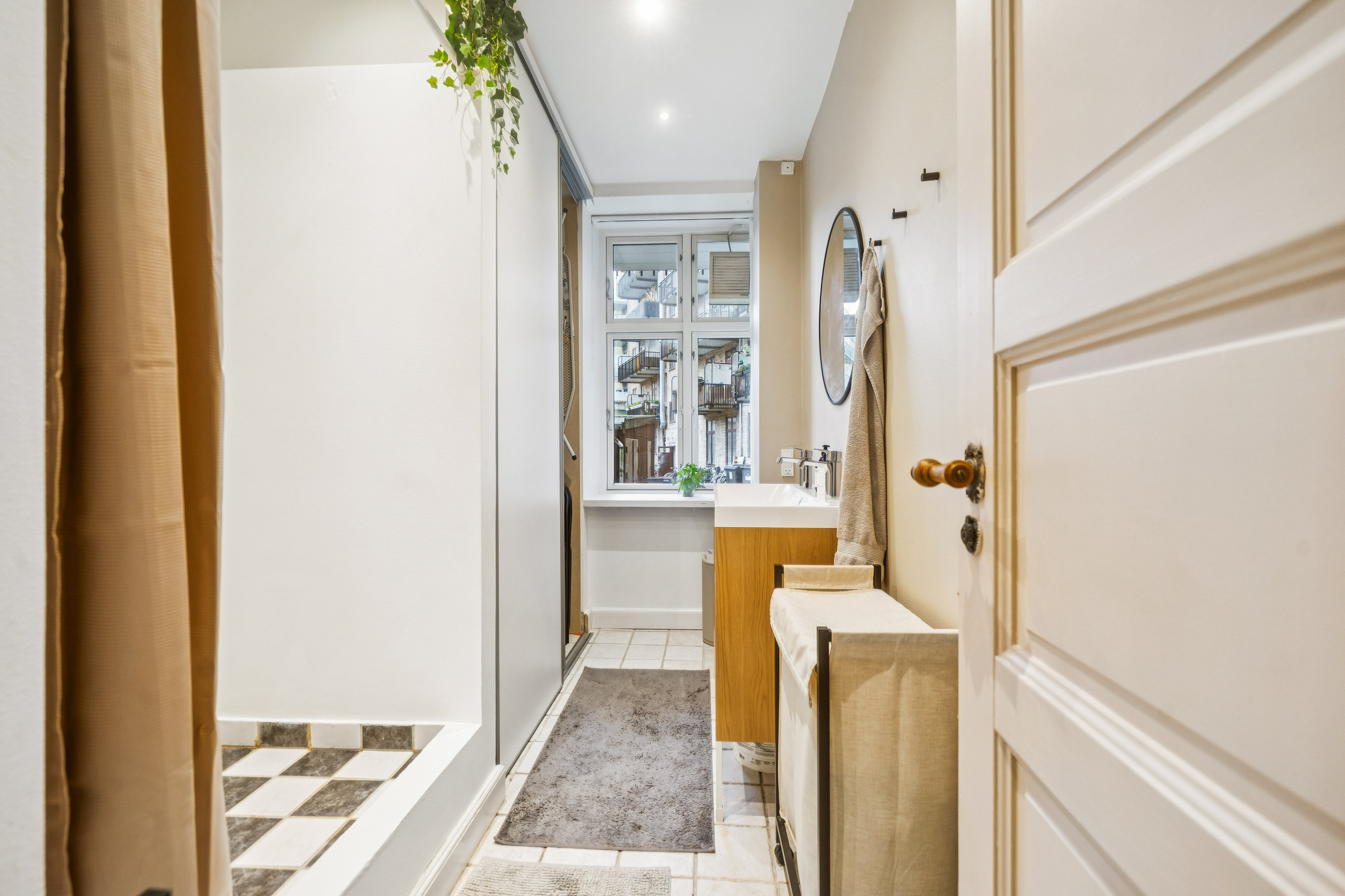 Fremhævet  billede i fuldskærmstilstand. Billede af Molbechsvej 21, st.. th., 2500 Valby