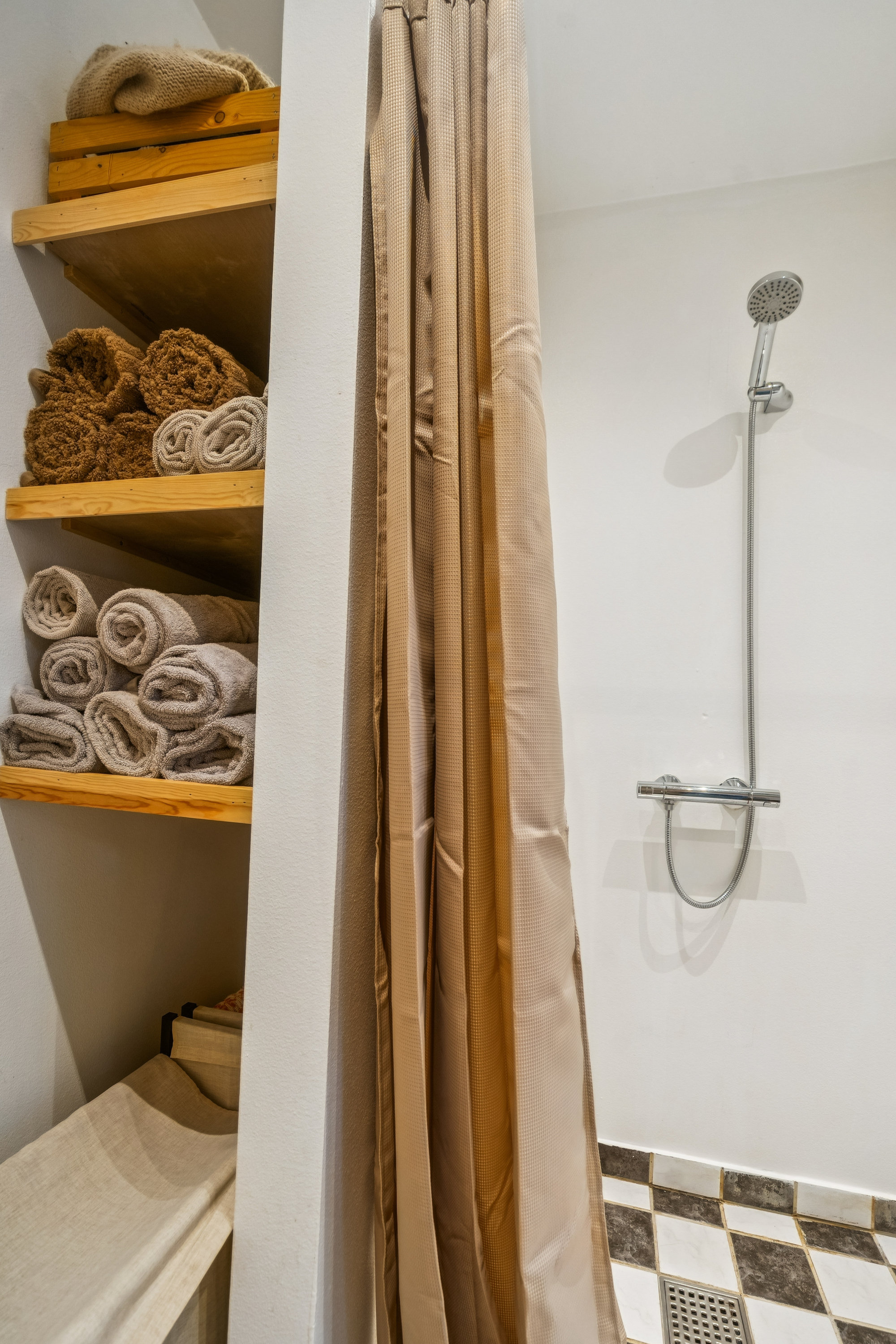 Fremhævet  billede i fuldskærmstilstand. Billede af Molbechsvej 21, st.. th., 2500 Valby