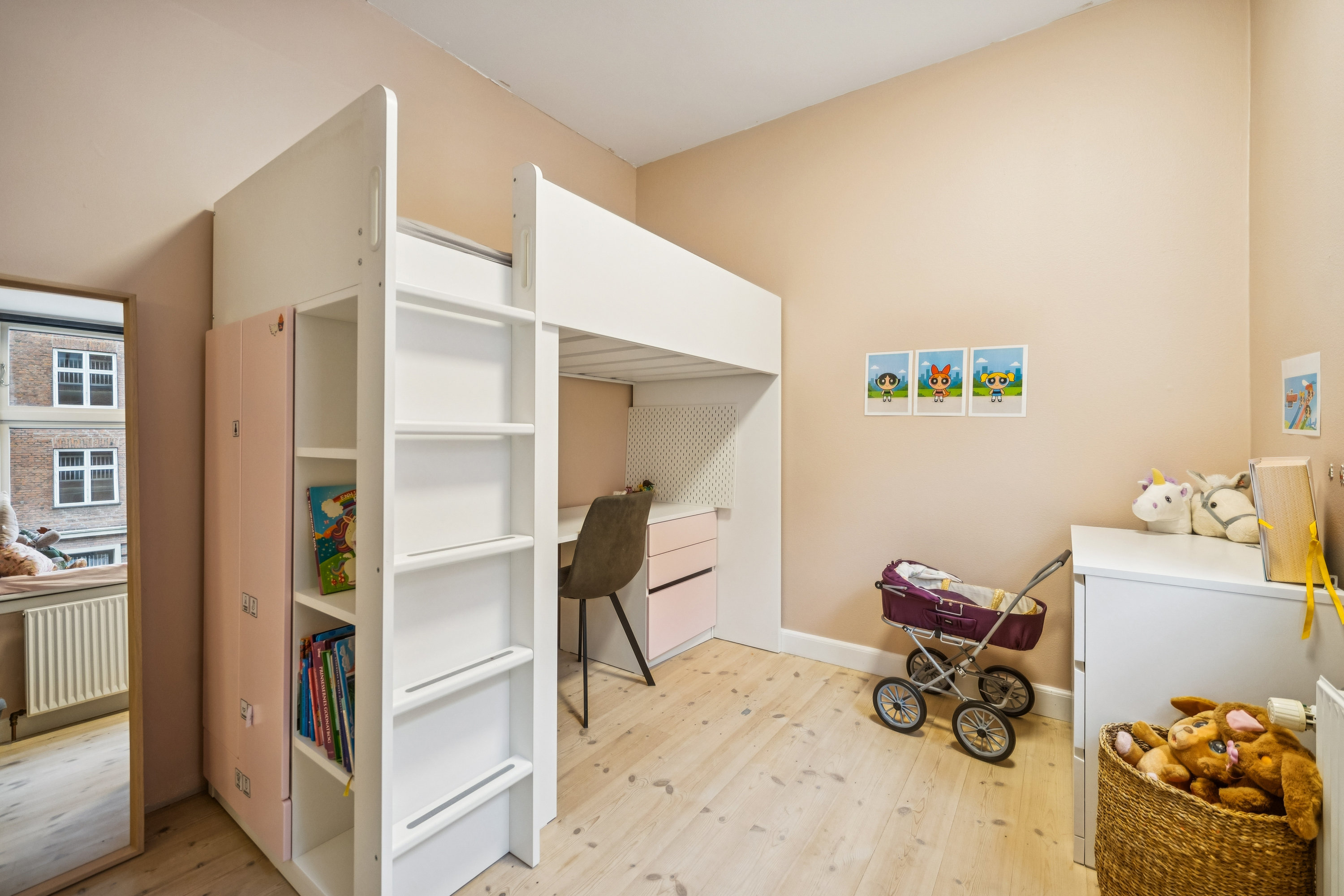 Fremhævet  billede i fuldskærmstilstand. Billede af Molbechsvej 21, st.. th., 2500 Valby