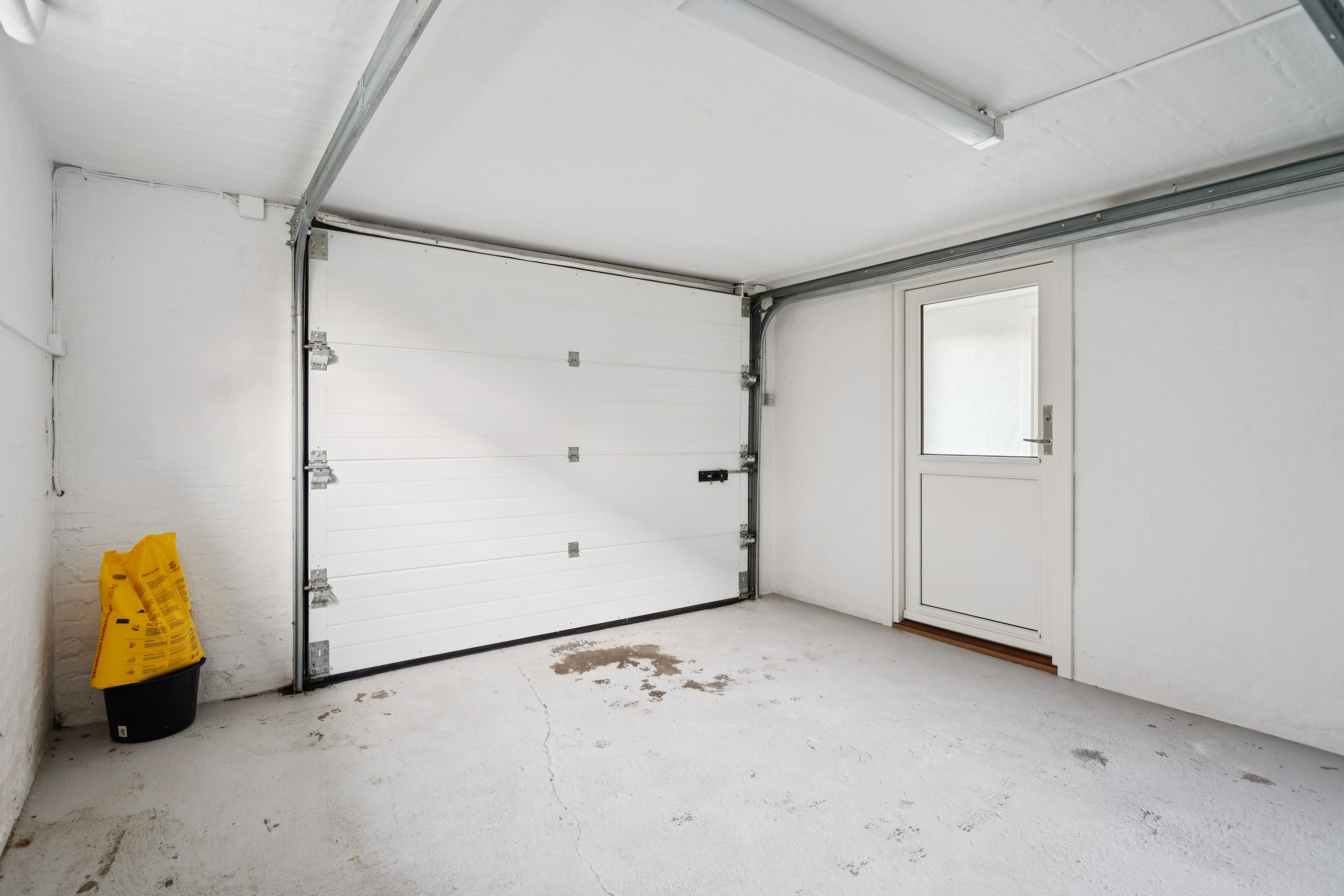 Fremhævet garage billede i fuldskærmstilstand. Billede af Uggerbyvej 16, Åbyen, 9850 Hirtshals